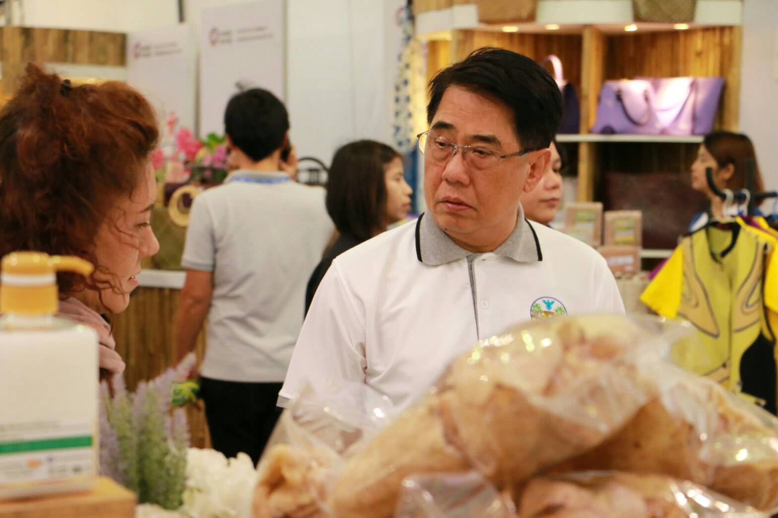 ผู้ว่าราชการจังหวัดสมุทรสงคราม…เยี่ยมผู้ประกอบการ ณ คลองผดุงกรุงเกษม