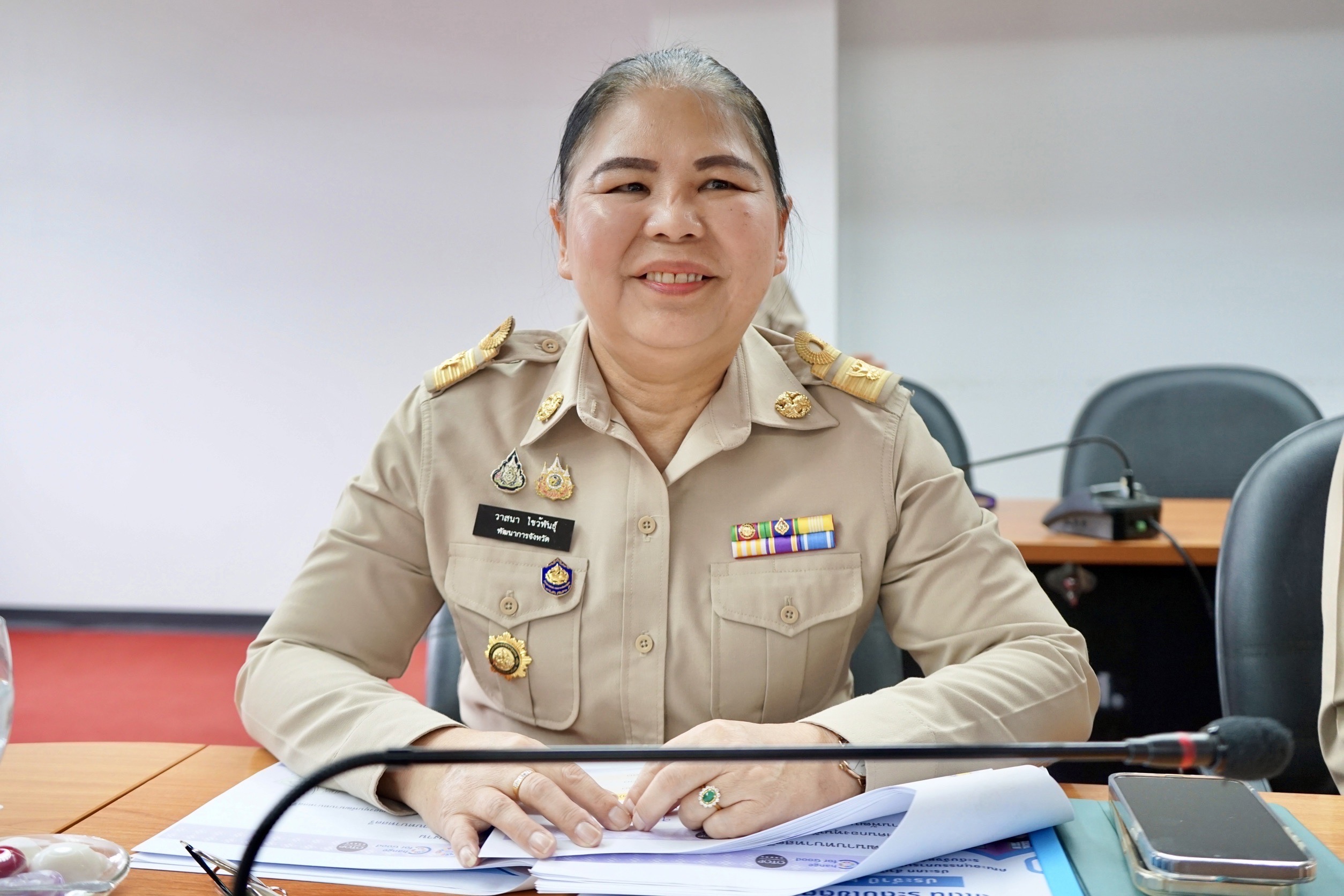 หัวหน้าผู้ตรวจ พช. ลงพื้นที่จังหวัดสมุทรสงครามคัดเลือกคนกองทุนพัฒนาบทบาทสตรีดีเด่นระดับเขตตรวจราชการ ประจำปี 2567