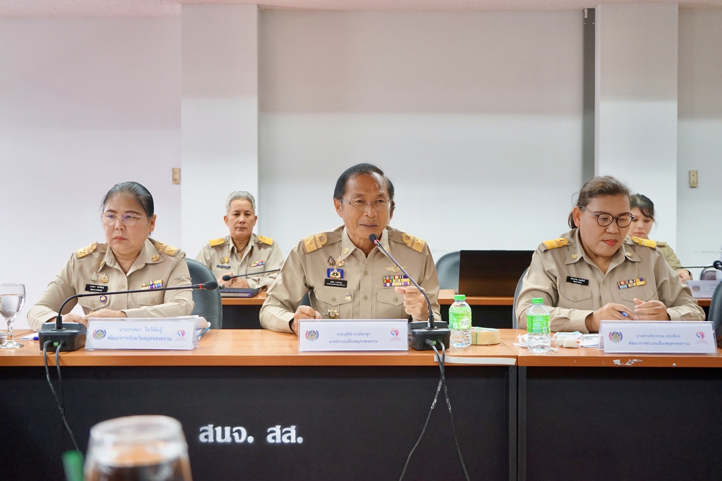 หัวหน้าผู้ตรวจ พช. ลงพื้นที่จังหวัดสมุทรสงครามคัดเลือกคนกองทุนพัฒนาบทบาทสตรีดีเด่นระดับเขตตรวจราชการ ประจำปี 2567