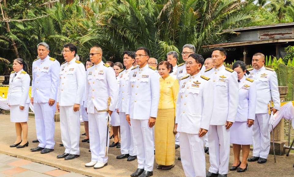 พช.สมุทรสงคราม ร่วมพิธีพลีกรรมตักน้ำจากแหล่งน้ำศักดิ์สิทธิ์
