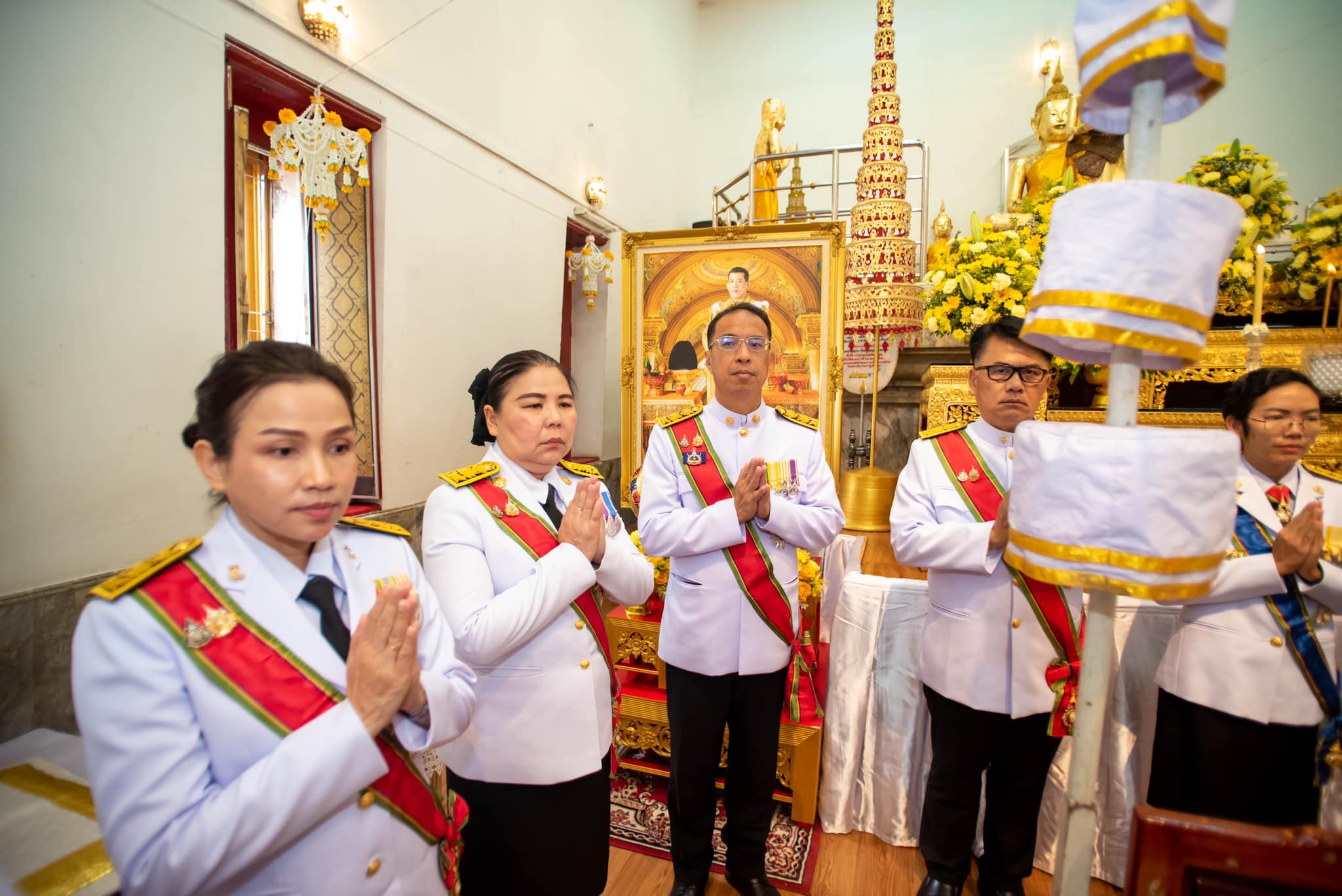 พช.สมุทรสงคราม ร่วมพิธีเวียนเทียนสมโภชน้ำพระพุทธมนต์ศักดิ์สิทธิ์ เนื่องในโอกาสมหามงคลเฉลิมพระชนมพรรษา 6 รอบ 28 กรกฎาคม 2567