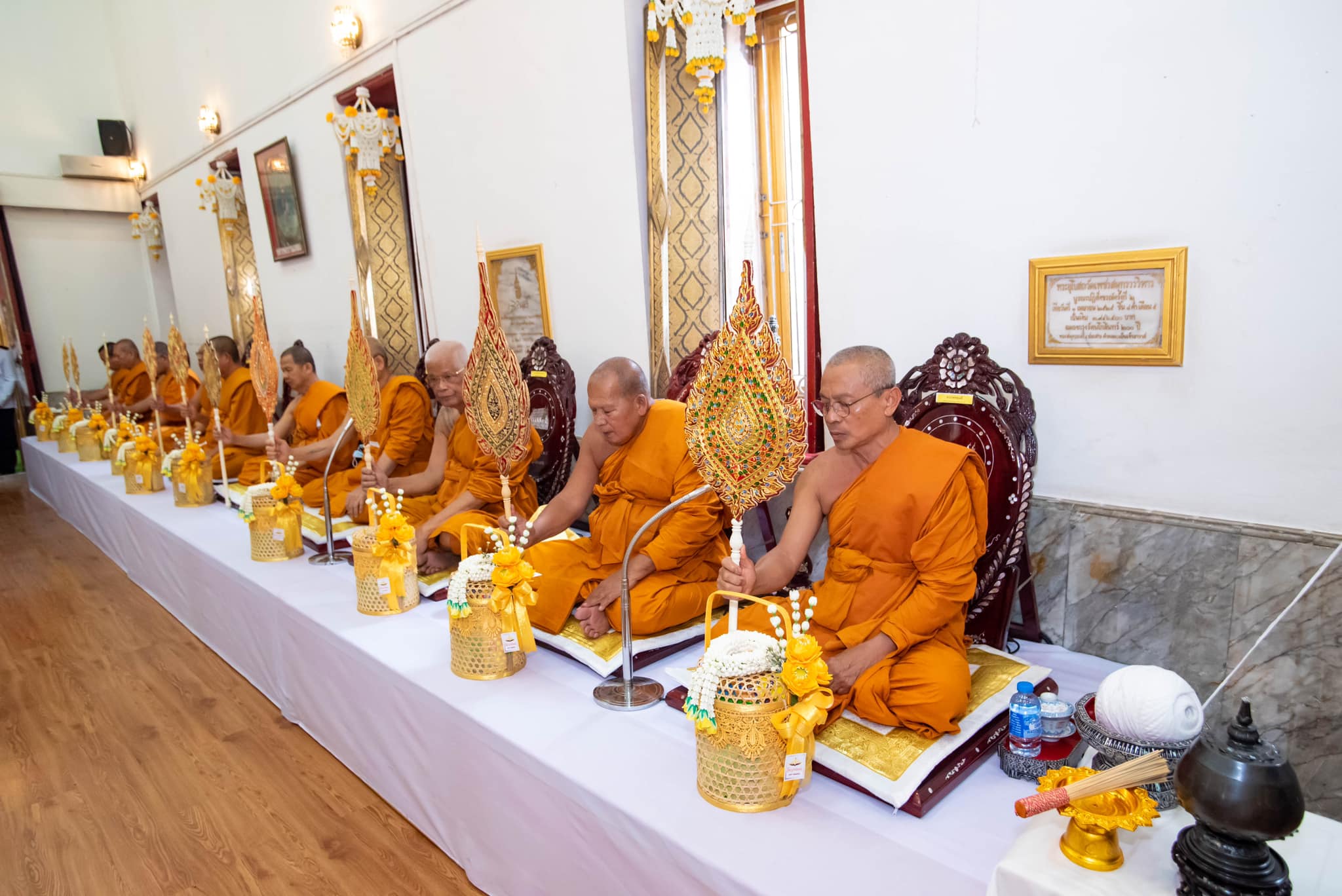 พช.สมุทรสงคราม ร่วมพิธีเวียนเทียนสมโภชน้ำพระพุทธมนต์ศักดิ์สิทธิ์ เนื่องในโอกาสมหามงคลเฉลิมพระชนมพรรษา 6 รอบ 28 กรกฎาคม 2567