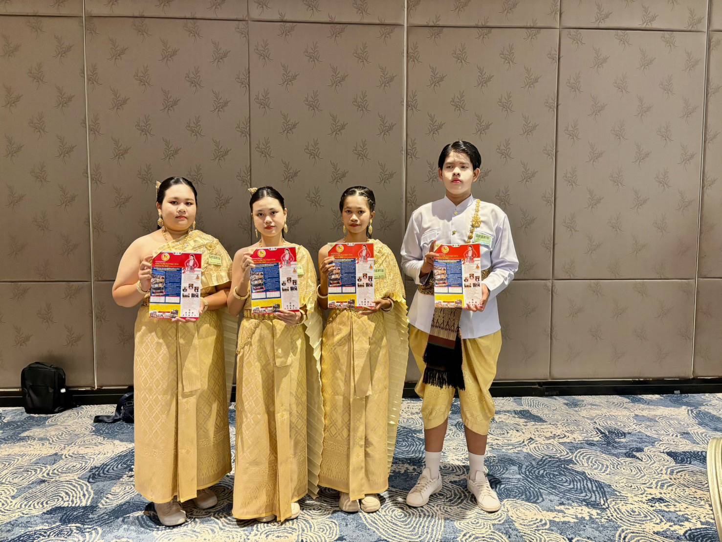 พช.สมุทรสงคราม ร่วมส่งเสริมสนับสนุน พร้อมให้กำลังใจแก่ผู้ร่วมกิจกรรมการประกวดผลงานโครงการ To Be Number One ระดับประเทศ ประจำปี 2567