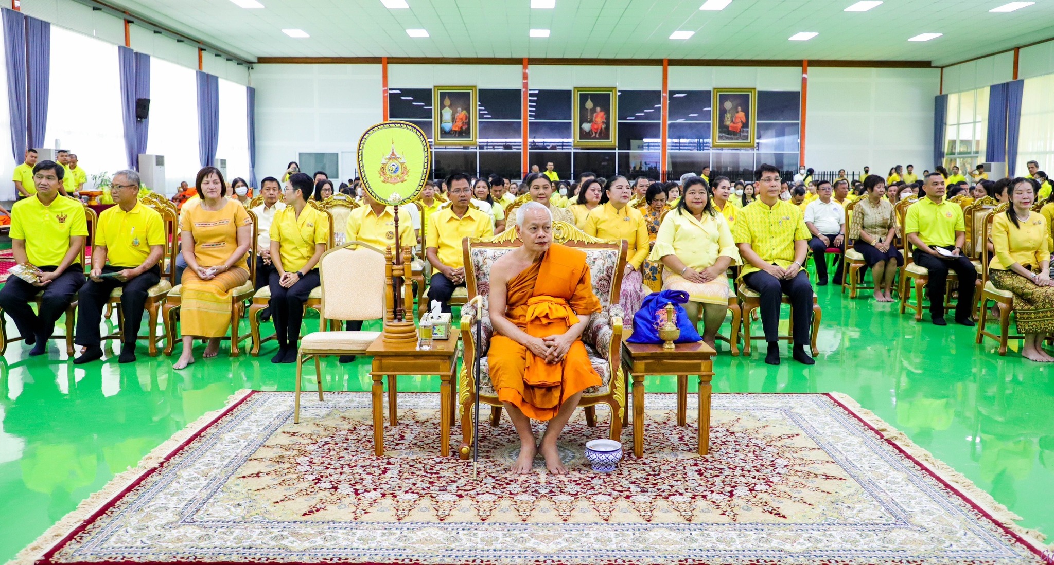 พช.สมุทรสงคราม ร่วมพิธีมอบเทียนพรรษาและพิธีทอดผ้าป่าต้นไม้พืชผลกินได้ “ชาวแม่กลอง รวมพลังชาวประชา ปลูกกล้วยน้ำว้า เฉลิมพระเกียรติพระบาทสมเด็จพระเจ้าอยู่หัว” และกิจกรรม “พลังบวร รวมใจ 1 วัด 1 ถนน ปลูกพืชผลกินได้” เนื่องในโอกาสมหามงคลเฉลิมพระชนมพรรษา 6 รอบ 28 กรกฎาคม 2567