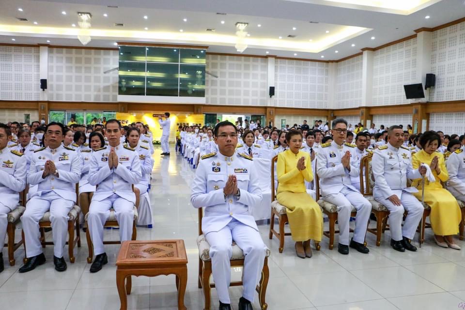 พช.สมุทรสงคราม ร่วมพิธีทำบุญตักบาตรถวายพระราชกุศล เนื่องในโอกาสพระราชพิธีมหามงคลเฉลิมพระชนมพรรษา 6 รอบ 28 กรกฎาคม 2567