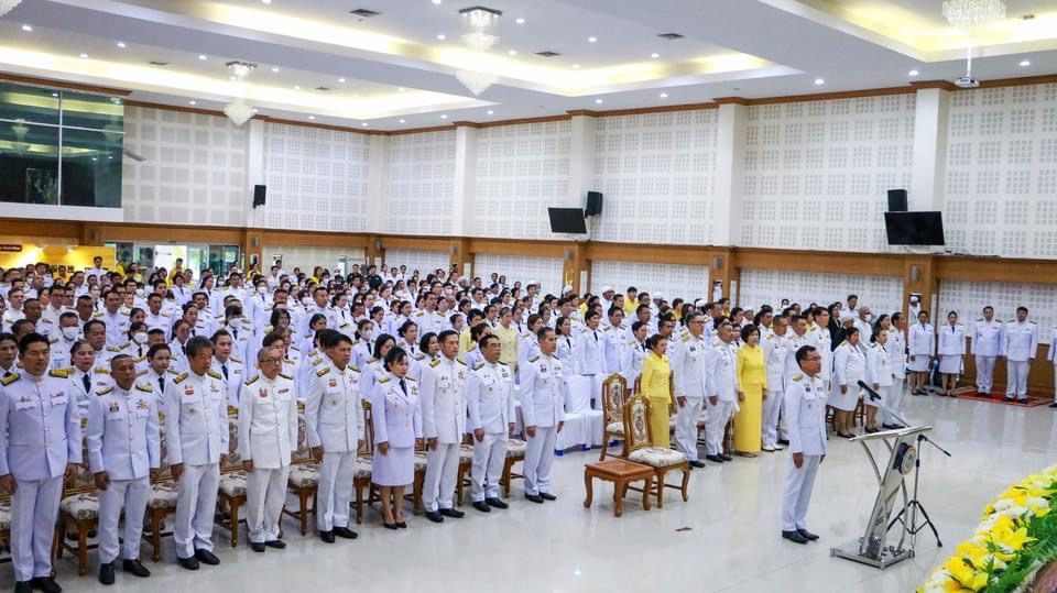 พช.สมุทรสงคราม ร่วมพิธีทำบุญตักบาตรถวายพระราชกุศล เนื่องในโอกาสพระราชพิธีมหามงคลเฉลิมพระชนมพรรษา 6 รอบ 28 กรกฎาคม 2567