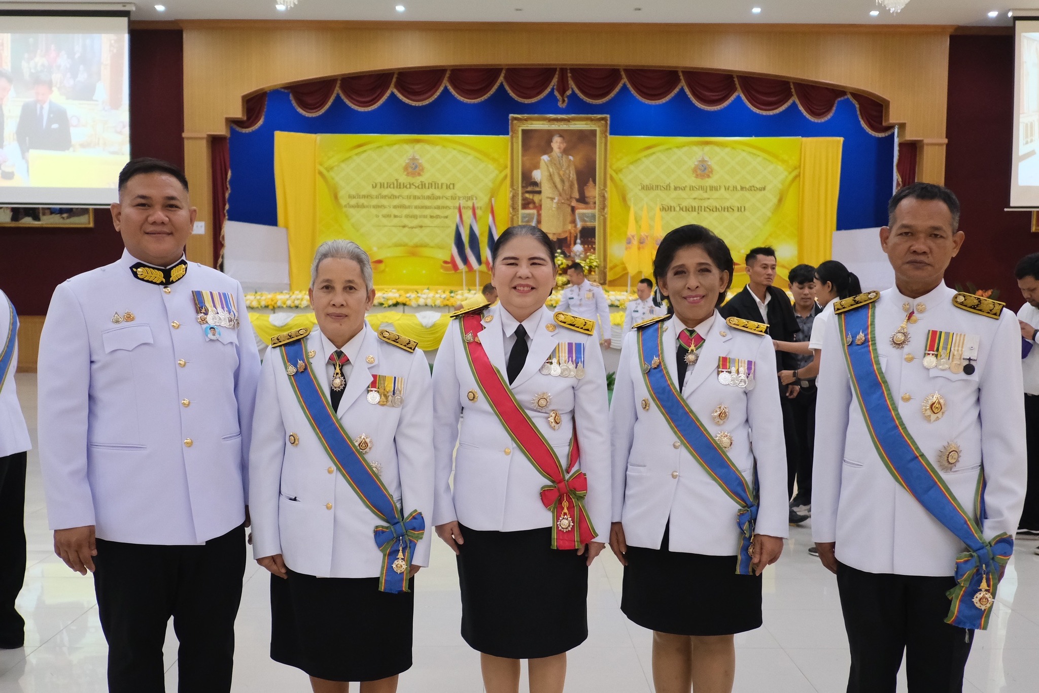 พช.สมุทรสงคราม ร่วมงานสโมสรสันนิบาต เฉลิมพระเกียรติพระบาทสมเด็จพระเจ้าอยู่หัว เนื่องในโอกาสพระราชพิธีมหามงคลเฉลิมพระชนมพรรษา 6 รอบ 28 กรกฎาคม 2567 จังหวัดสมุทรสงคราม