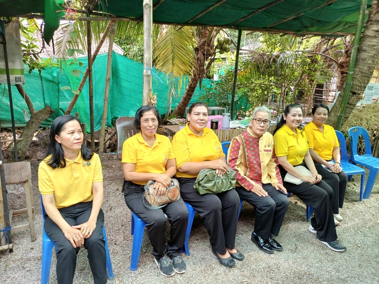พช.สมุทรสงคราม ดำเนินโครงการส่งเสริมและสนับสนุนกิจกรรมอนุรักษ์พันธุกรรมพืช ตามโครงการอนุรักษ์พันธุกรรมพืชอันเนื่องมาจากพระราชดำริ สมเด็จพระเทพรัตนราชสุดา ฯ สยามบรมราชกุมารี (อพ.สธ.)