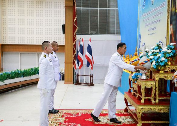 พช.สมุทรสงคราม จัดพิธีถวายเครื่องราชสักการะและวางพานพุ่มเงินพุ่มทอง และพิธีจุดเทียนถวายพระพรชัยมงคล ถวายแด่สมเด็จพระนางเจ้าสิริกิติ์ พระบรมราชินีนาถ พระบรมราชชนนีพันปีหลวง