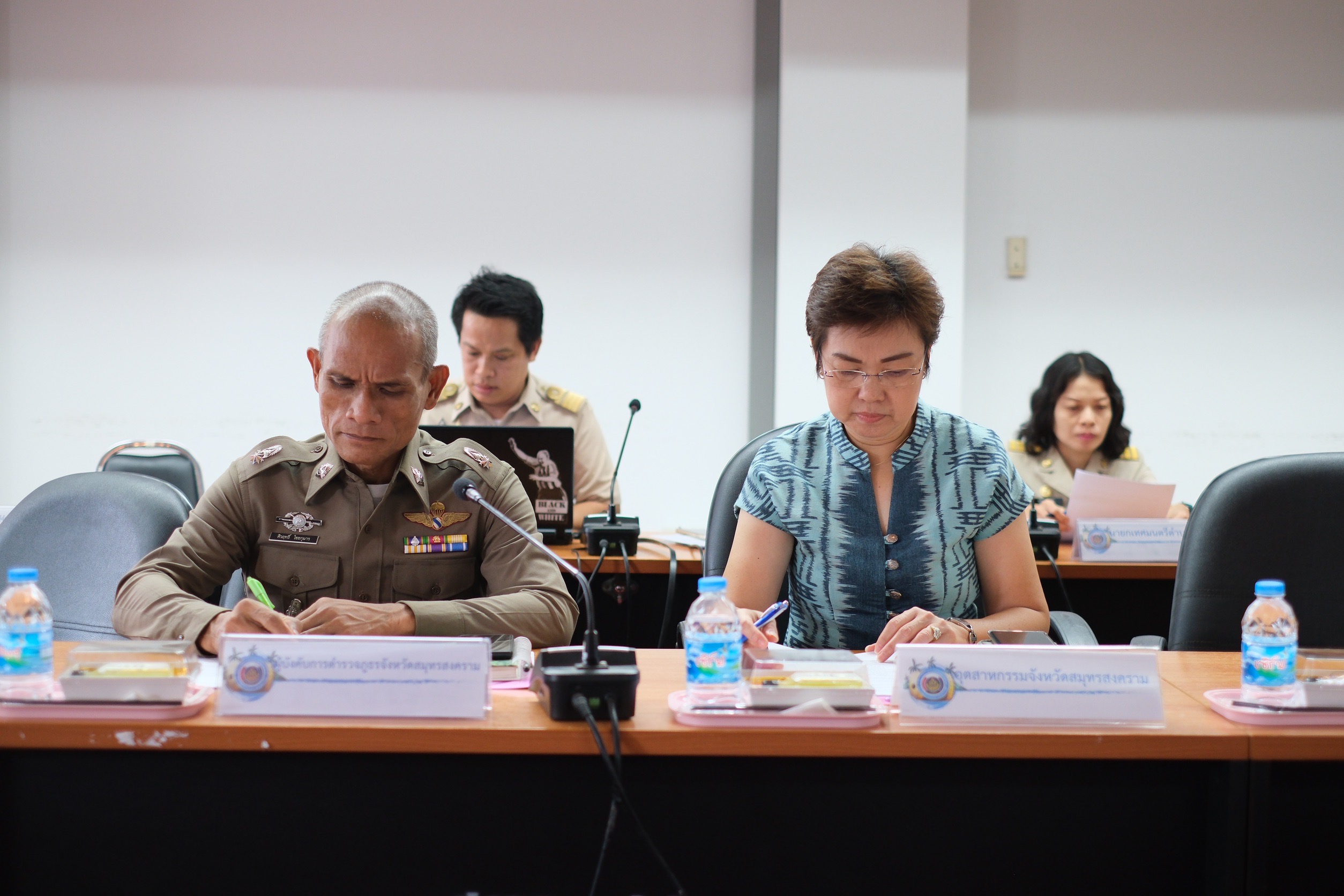 พช.สมุทรสงคราม ดำเนินการประชุมคณะทำงานบริหารการจัดเก็บและใช้ประโยชน์ข้อมูลความจำเป็นพื้นฐาน (จปฐ.) และการนำเสนอผลการจัดเก็บและรับรองคุณภาพ จปฐ. ระดับจังหวัด