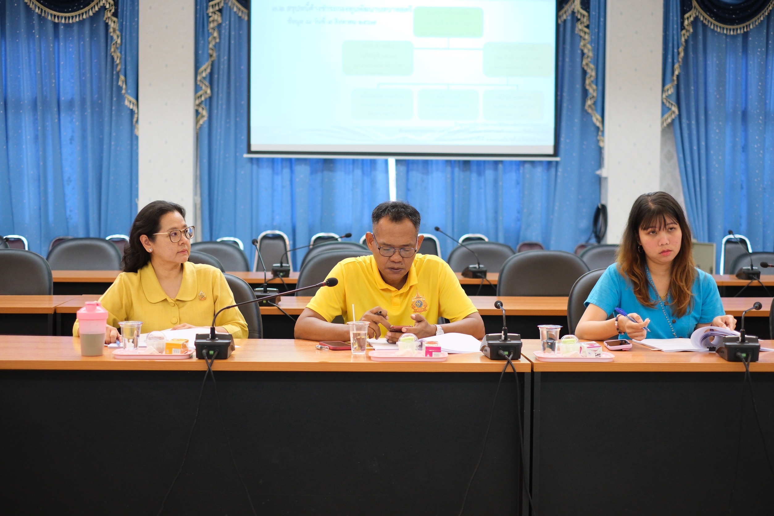 พช.สมุทรสงคราม ดำเนินการประชุมคณะอนุกรรมการบริหารกองทุนพัฒนาบทบาทสตรีระดับจังหวัด จังหวัดสมุทรสงคราม ครั้งที่ 7/2567