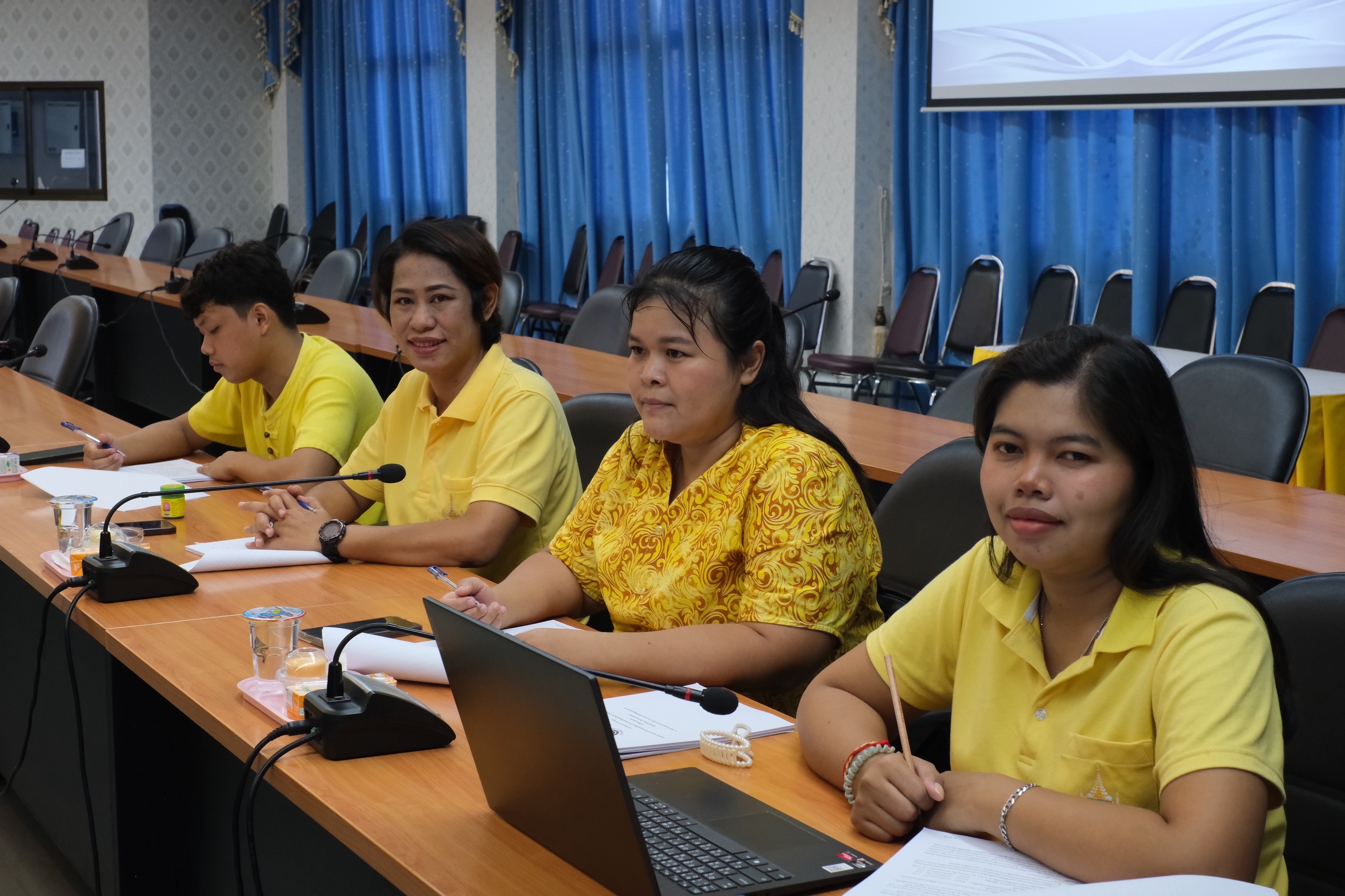พช.สมุทรสงคราม ดำเนินการประชุมคณะอนุกรรมการบริหารกองทุนพัฒนาบทบาทสตรีระดับจังหวัด จังหวัดสมุทรสงคราม ครั้งที่ 7/2567