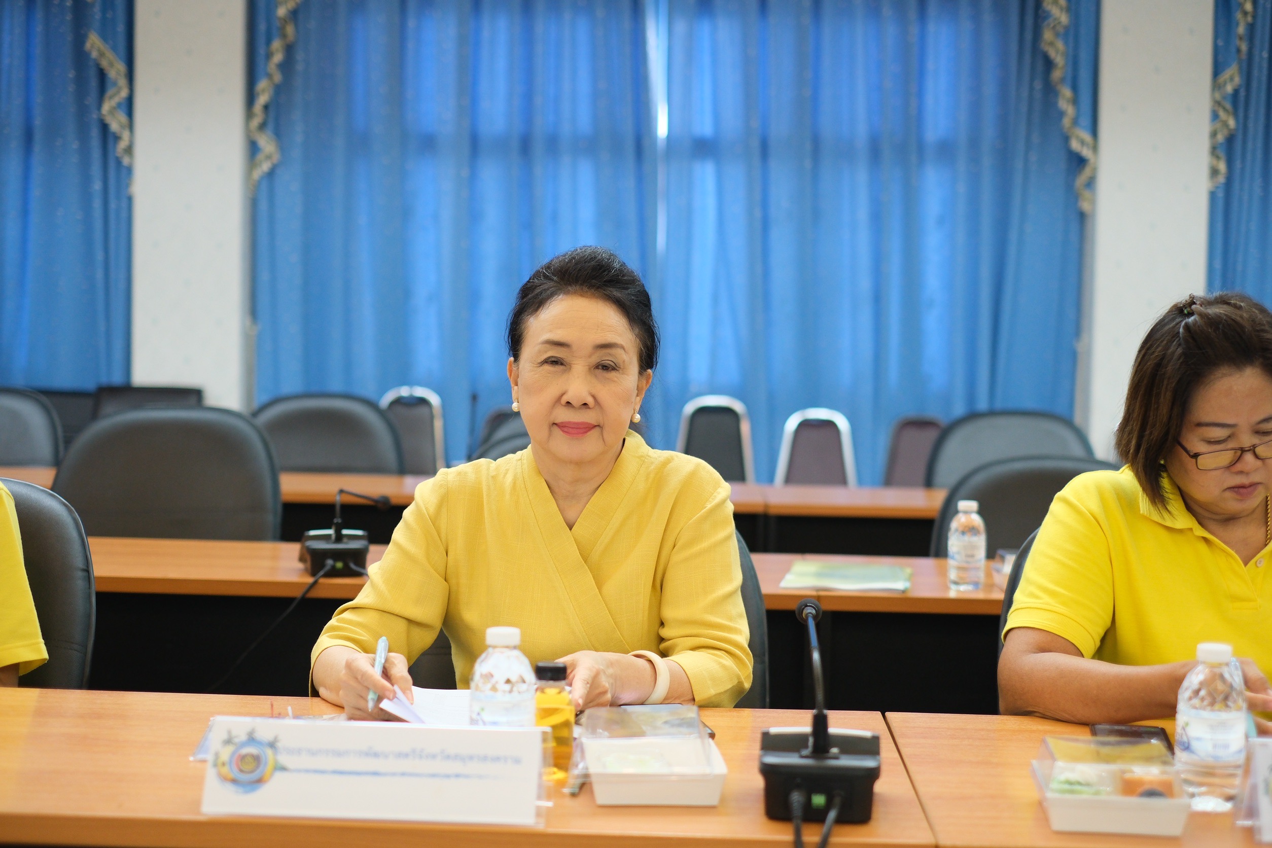 พช.สมุทรสงคราม ดำเนินการประชุมขี้แจงการดำเนินงานตามโครงการคัดสรรสุดยอดหนึ่งตำบล หนึ่งผลิตภัณฑ์ไทย ปี พ.ศ. 2567 (OTOP Product Champion : OPC)