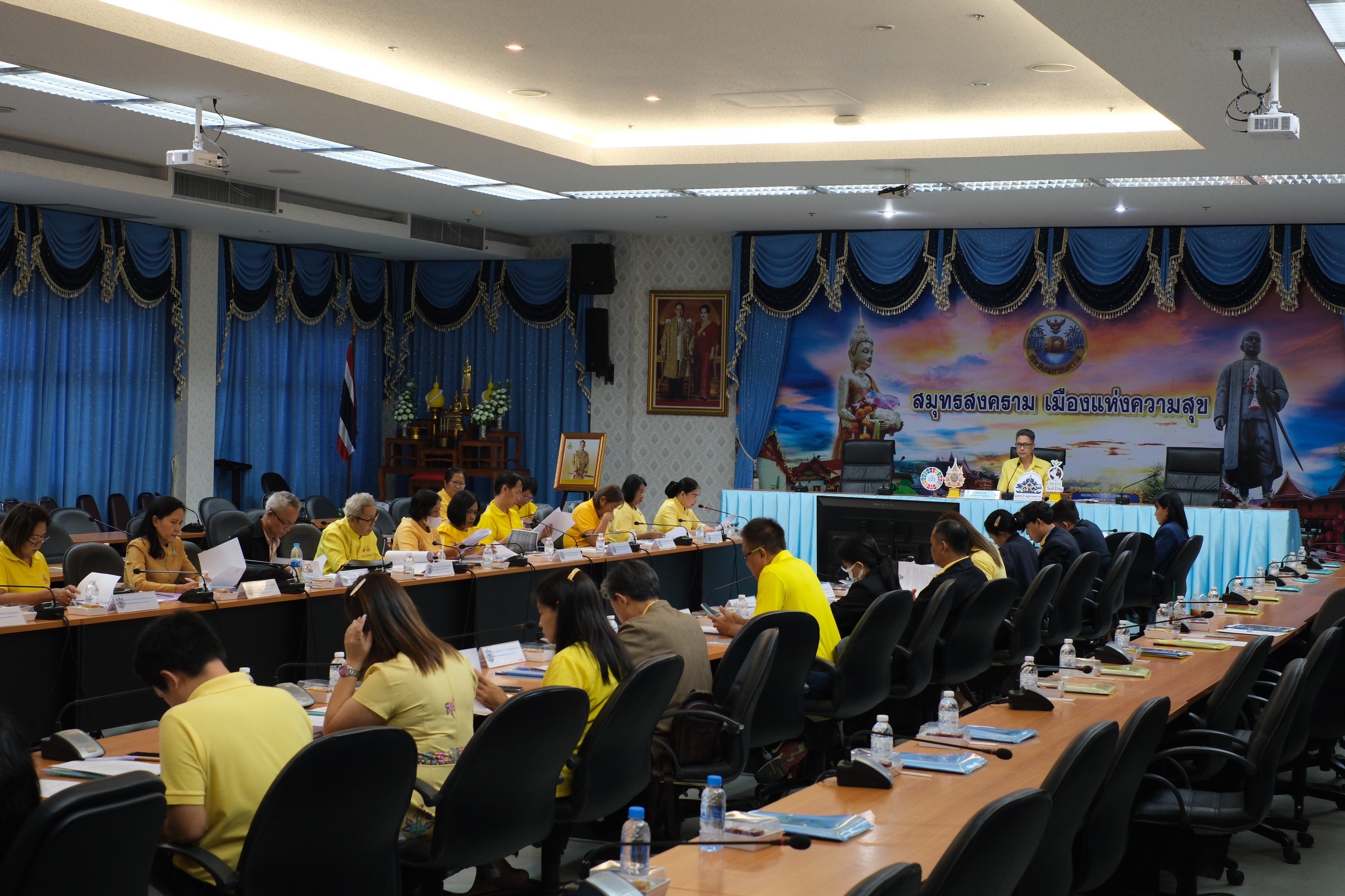 พช.สมุทรสงคราม ดำเนินการประชุมขี้แจงการดำเนินงานตามโครงการคัดสรรสุดยอดหนึ่งตำบล หนึ่งผลิตภัณฑ์ไทย ปี พ.ศ. 2567 (OTOP Product Champion : OPC)