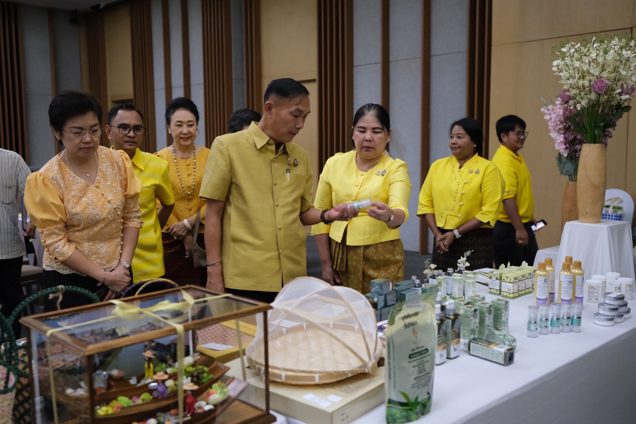 พช.สมุทรสงคราม ดำเนินโครงการคัดสรรสุดยอดหนึ่งตำบล หนึ่งผลิตภัณฑ์ไทย ปี พ.ศ. 2567 (OTOP Product Champion : OPC) จังหวัดสมุทรสงคราม