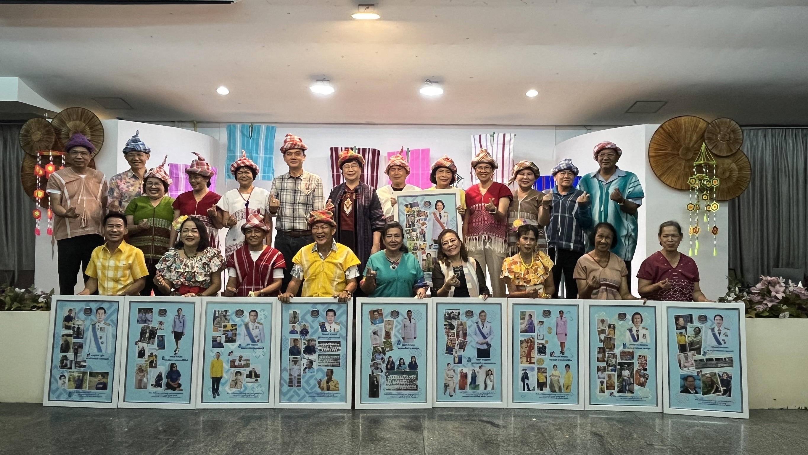 พช.สมุทรสงคราม ร่วมกิจกรรมมุทิตาจิต ข้าราชการพ้นจากราชการเพราะอายุครบหกสิบปีบริบูรณ์ (ครบเกษียณอายุ) ในสิ้นปีงบประมาณ พ.ศ. 2567