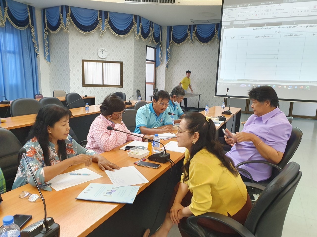 พช.สมุทรสงคราม ดำเนินโครงการประชุมเชิงปฏิบัติการเพิ่มประสิทธิภาพการขับเคลื่อนกองทุนหมู่บ้านและชุมชนเมือง จังหวัดสมุทรสงคราม