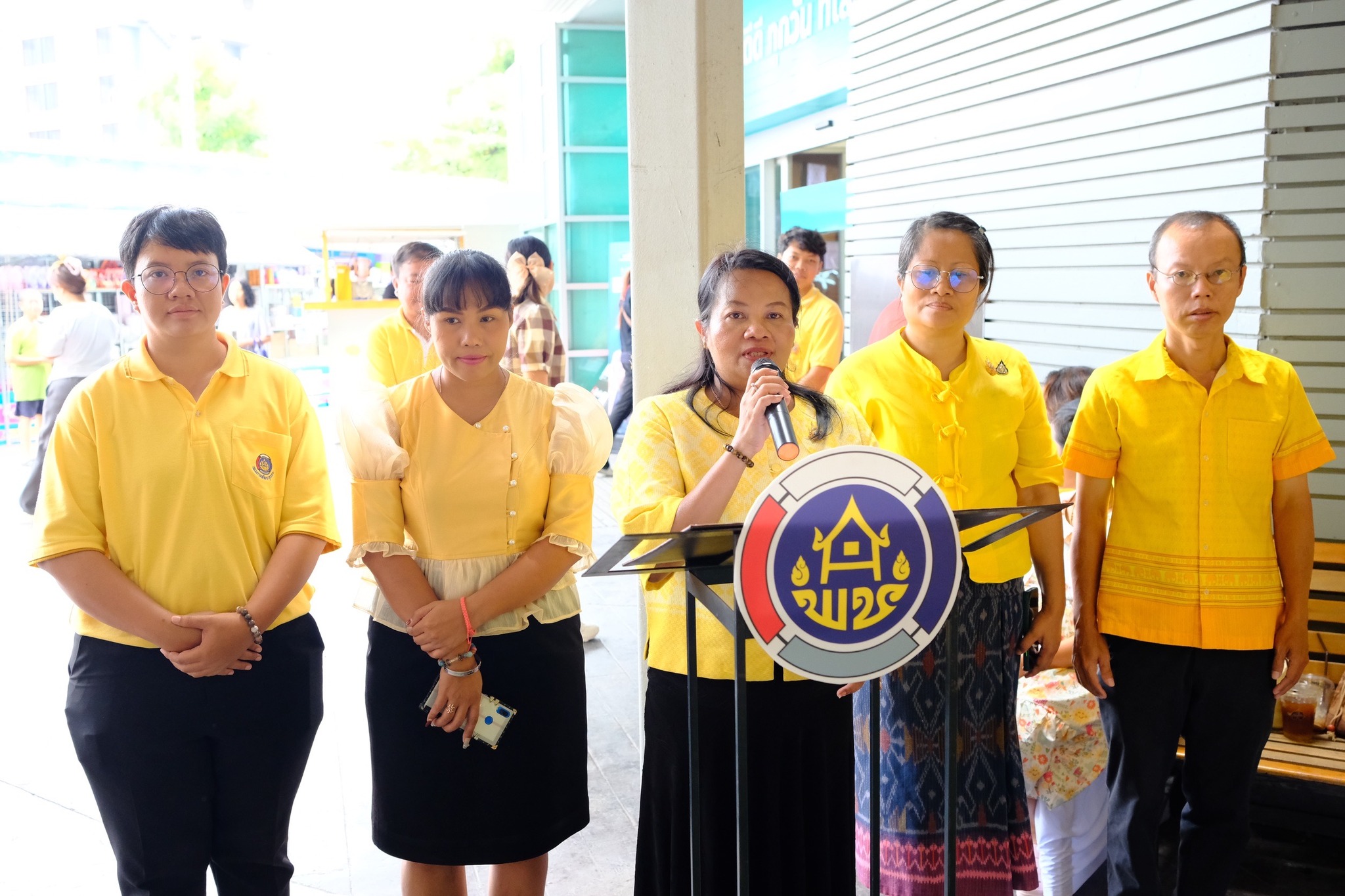พช.สมุทรสงคราม จัดกิจกรรมประชาสัมพันธ์และทดสอบตลาด ตามโครงการส่งเสริมกระบวนการเครือข่ายองค์ความรู้ (Knowledge – Based OTOP : KBO) กิจกรรมที่ 2 พัฒนาผลิตภัณฑ์ OTOP โดยเครือข่ายองค์ความรู้ KBO จังหวัด ประจำปีงบประมาณ พ.ศ.2567