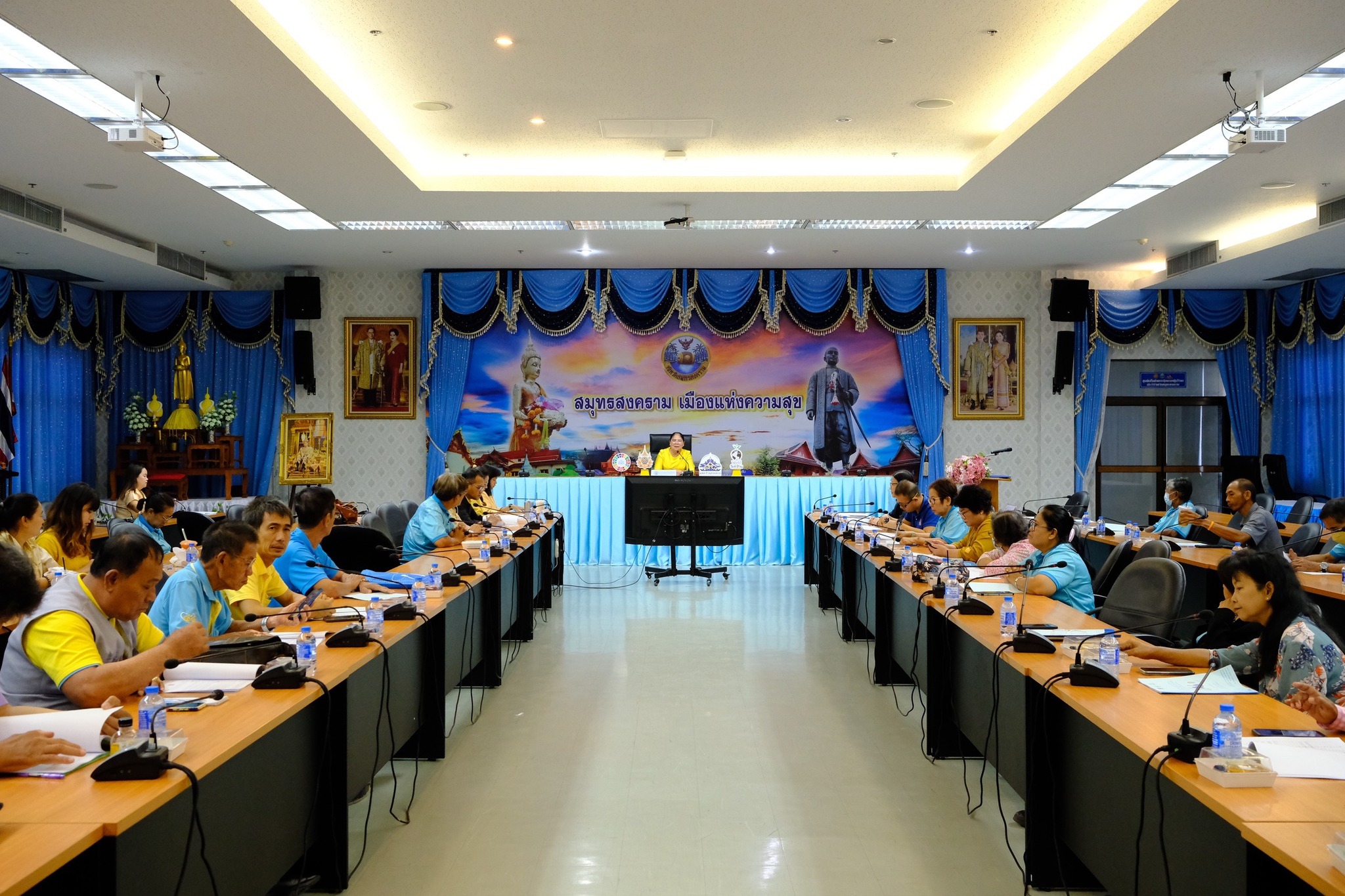 พช.สมุทรสงคราม ดำเนินโครงการประชุมเชิงปฏิบัติการเพิ่มประสิทธิภาพการขับเคลื่อนกองทุนหมู่บ้านและชุมชนเมือง จังหวัดสมุทรสงคราม