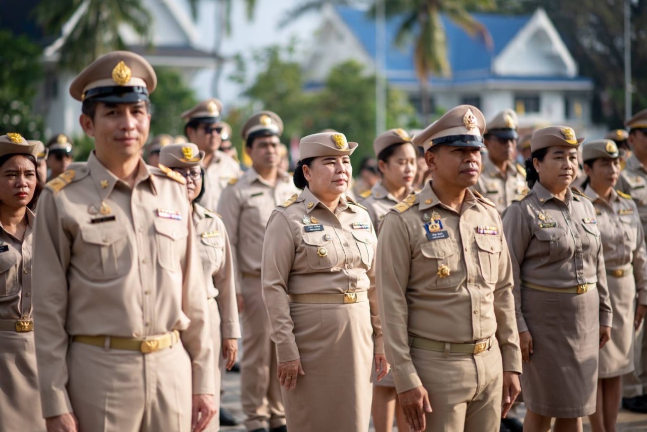 พช.สมุทรสงคราม ร่วมกิจกรรมเนื่องในวันพระราชทานธงชาติไทย 28 กันยายน (Thai National Flag Day) ประจำปี 2567