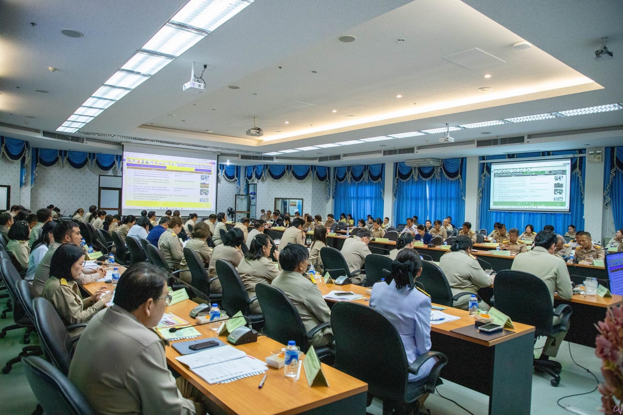 พช.สมุทรสงคราม ร่วมประชุมคณะกรมการจังหวัดและหัวหน้าส่วนราชการจังหวัดสมุทรสงคราม ประจำเดือนกันยายน 2567 ครั้งที่ 9/2567