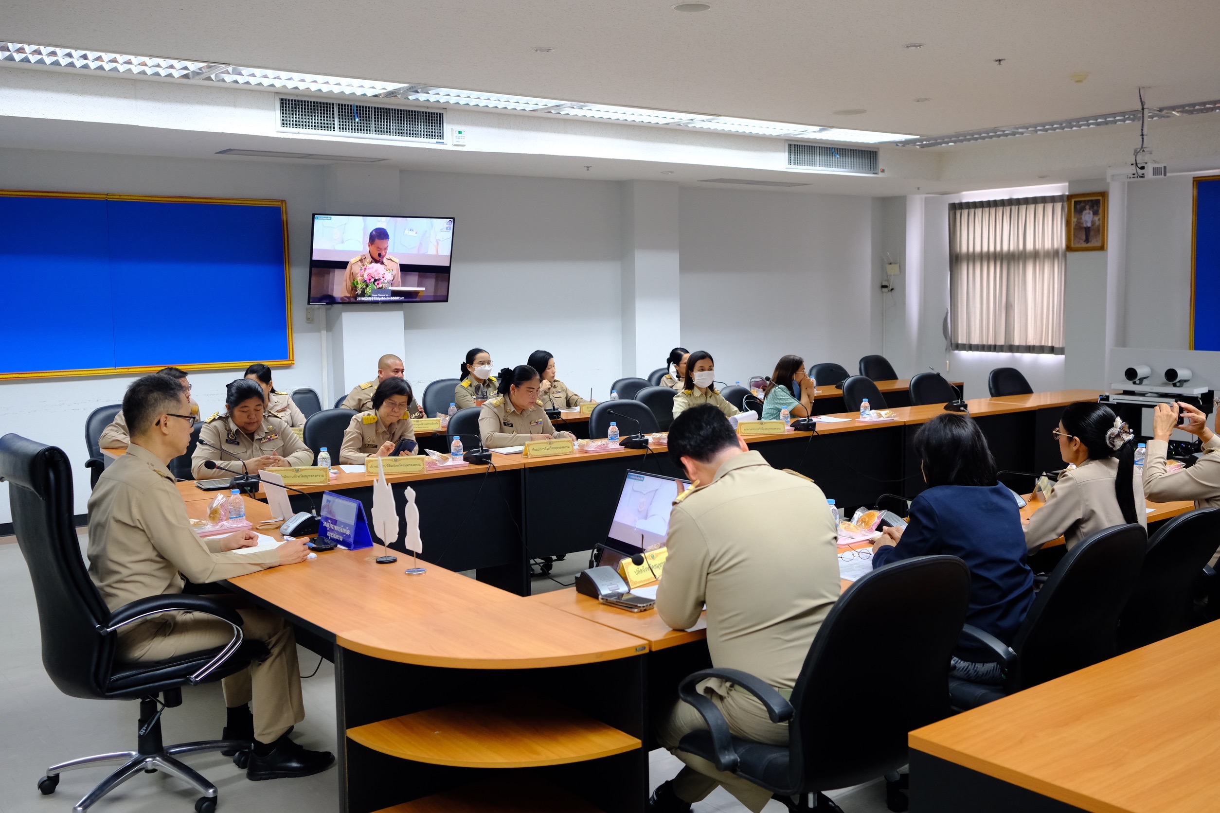 จังหวัดสมุทรสงคราม ร่วมการประชุมมอบนโยบายของผู้บริหารกระทรวงมหาดไทย ประจำปีงบประมาณ พ.ศ. 2568