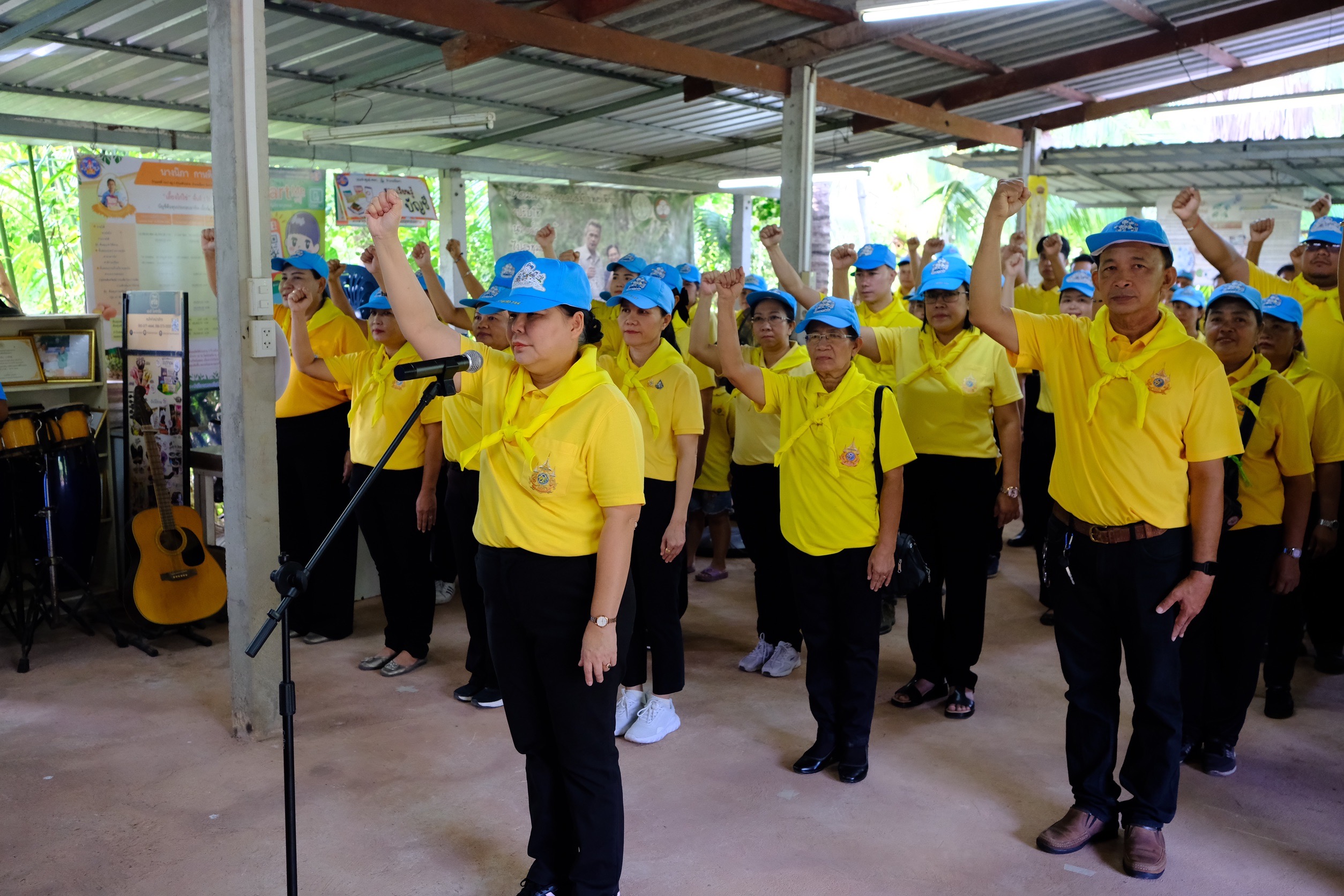 พช.สมุทรสงคราม จัดกิจกรรมวันรักต้นไม้ประจำปีแห่งชาติ ประจำปี พศ.2567 และกิจกรรม “เอามื้อสามัคคี เราทำความดีด้วยหัวใจ ครั้งที่ 32”