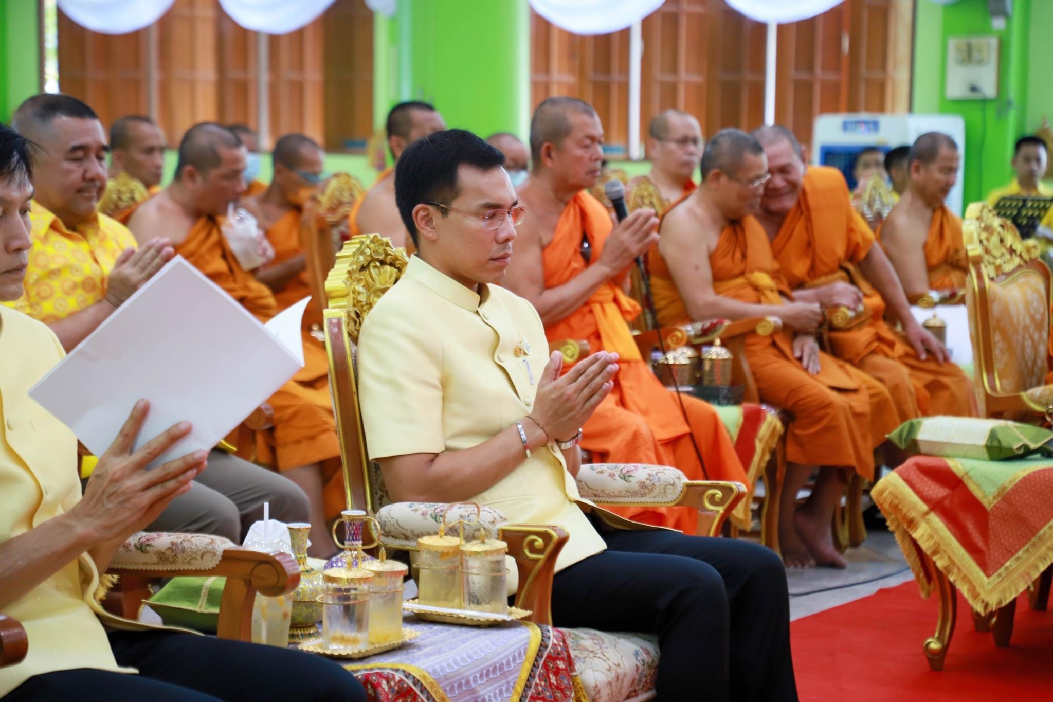 พช.สมุทรสงคราม ร่วมพิธีเจริญพระพุทธมนต์เฉลิมพระเกียรติถวายพระพรชัยมงคลแด่พระบาทสมเด็จพระเจ้าอยู่หัว เนื่องในโอกาสวันเฉลิมพระชนมพรรษา 6 รอบ 28 กรกฎาคม 2567