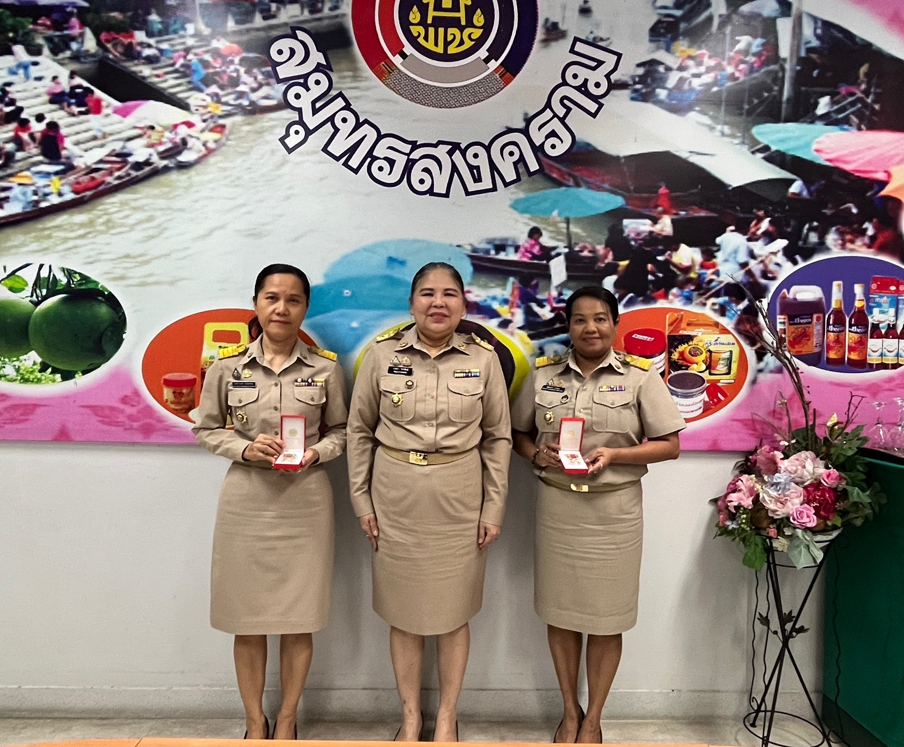 พช.สมุทรสงคราม ดำเนินการประชุมข้อราชการแก่เจ้าหน้าที่ในสังกัด สำนักงานพัฒนาชุมชนจังหวัดสมุทรสงคราม ประจำเดือนพฤศจิกายน 2567