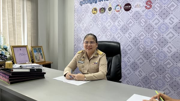 พช.สมุทรสงคราม ดำเนินการประชุมตรวจ ติดตาม ผลการดำเนินงานไกลี่เกลี่ยลูกหนี้กองทุนพัฒนาบทบาทสตรี