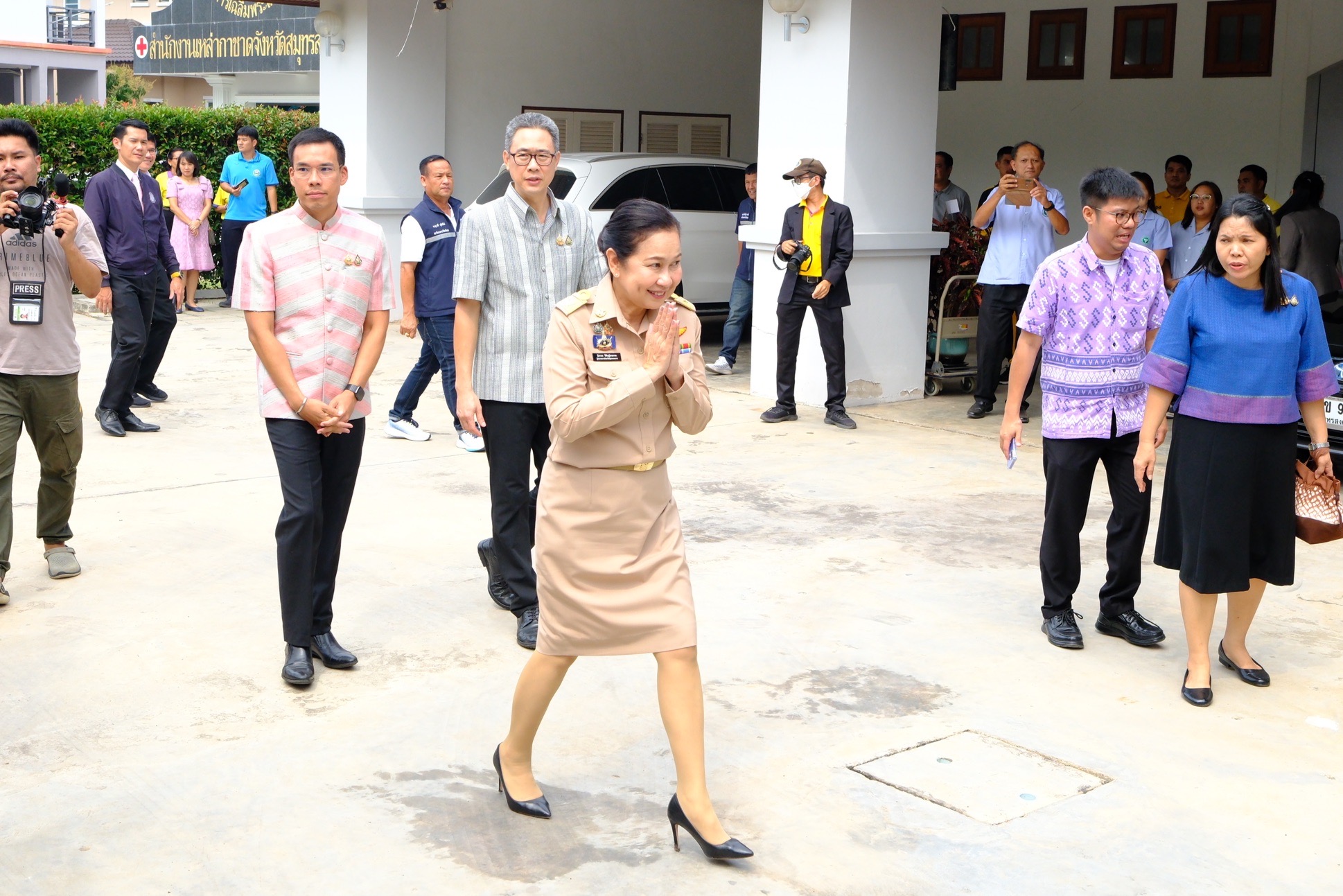 พช.สมุทรสงคราม ร่วมให้การต้อนรับ นางนิศากร วิศิษฎ์สรอรรถ ผู้ว่าราชการจังหวัดสมุทรสงคราม คนที่ 66