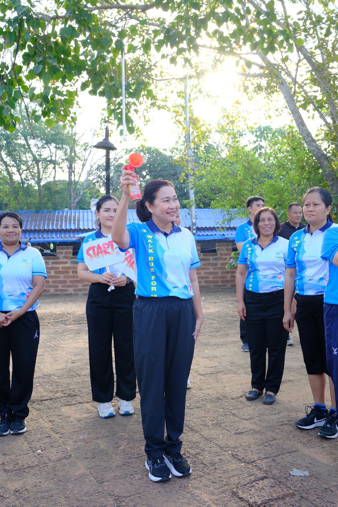จังหวัดสมุทรสงคราม จัดกิจกรรม “Walk-Run For Mom”( เดิน-วิ่ง เพื่อแม่)ครั้งที่ 3 ภายใต้แนวคิด ”2 ทศวรรษกองทุนแม่ของแผ่นดินครอบครัวอบอุ่นชุมชนเข้มแข็ง“