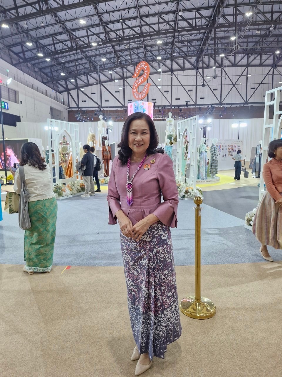 จังหวัดสมุทรสงคราม ร่วมรับเสด็จ สมเด็จพระเจ้าลูกเธอ เจ้าฟ้าสิริวัณณวรี นารีรัตนราชกัญญา เนื่องในโอกาสทรงเป็นประธานในพิธีเปิดงาน Silk Festival 2024 สู่การพัฒนาที่ยั่งยืน ภายใต้แนวคิด Silk Success Sustainability ต่อยอดภูมิปัญญาผ้าไทย เพื่อยกระดับสู่สากล และพัฒนาอย่างยั่งยืน