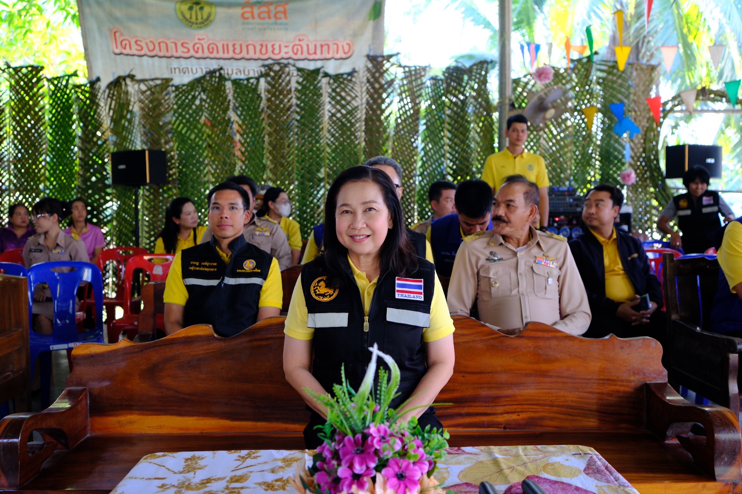 พช.สมุทรสงคราม ร่วมเป็นคณะในการลงพื้นที่ติดตามการดำเนินงานของวิสาหกิจชุมชนบ้านตันหยงเกษตรสายหวาน