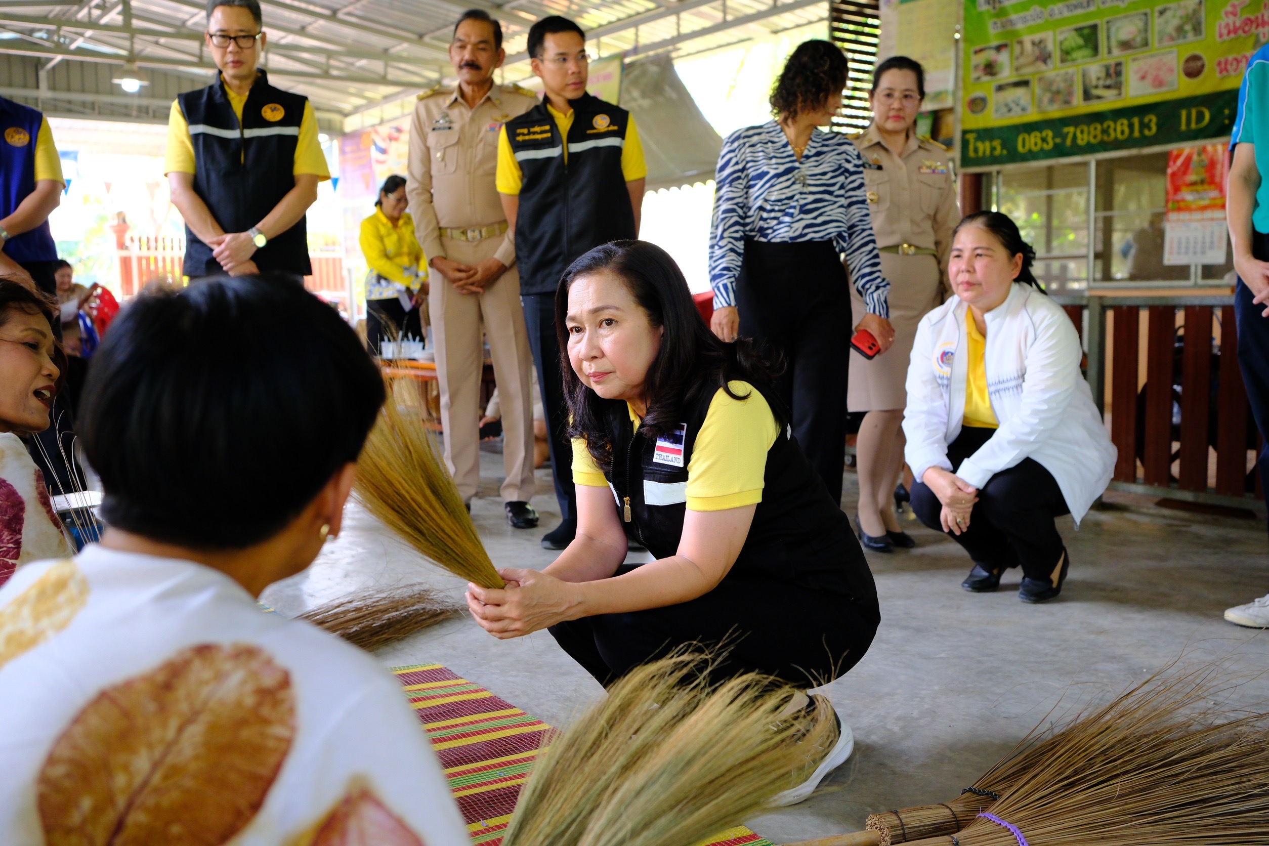 พช.สมุทรสงคราม ร่วมเป็นคณะในการลงพื้นที่ติดตามการดำเนินงานของวิสาหกิจชุมชนบ้านตันหยงเกษตรสายหวาน