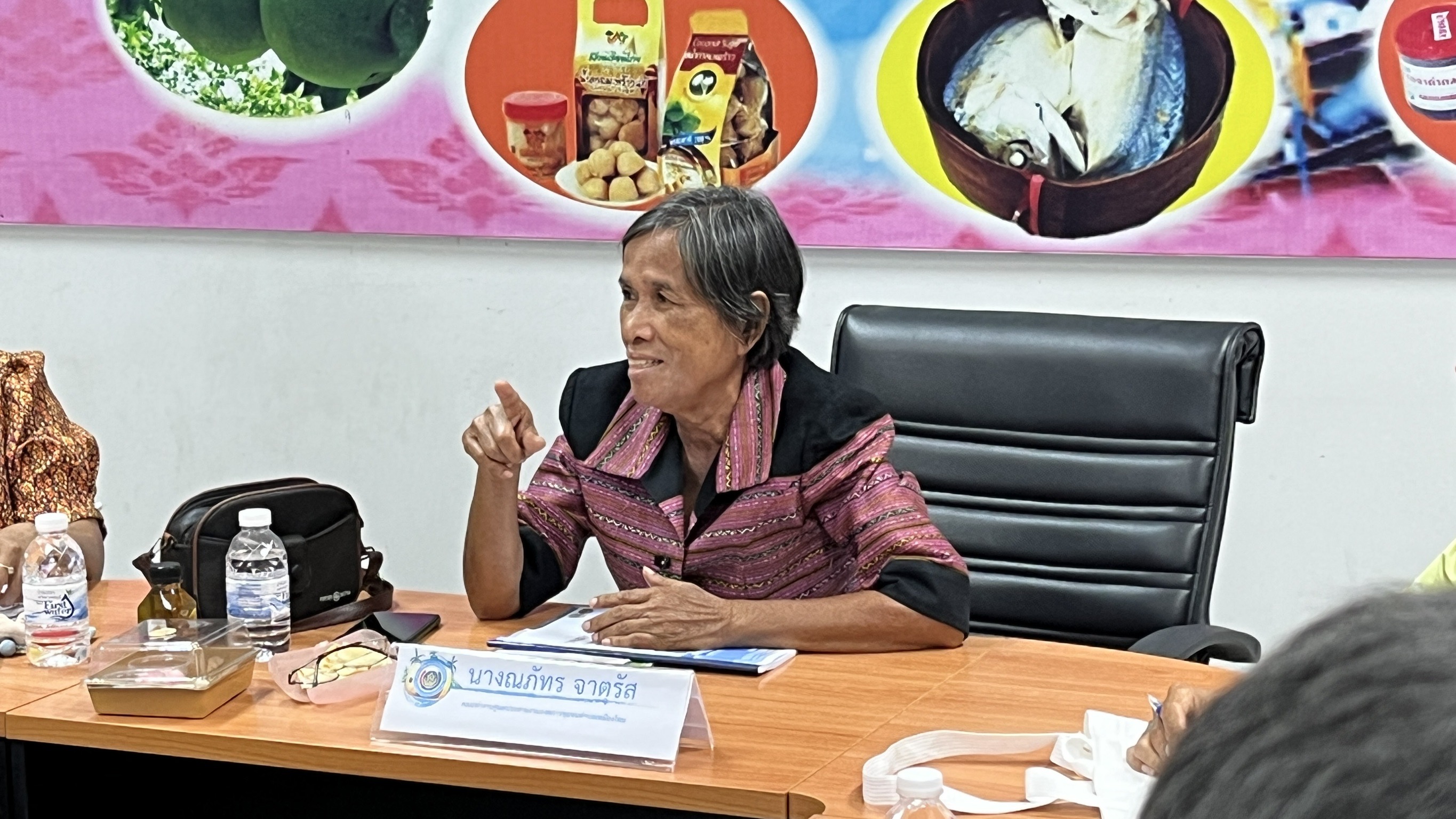 พช.สมุทรสงคราม จัดประชุมเชิงปฏิบัติการเสริมสร้างทักษะคณะกรรมการบริหารศูนย์ประสานงานองค์การชุมชนระดับอำเภอ (ศอช.อ.)