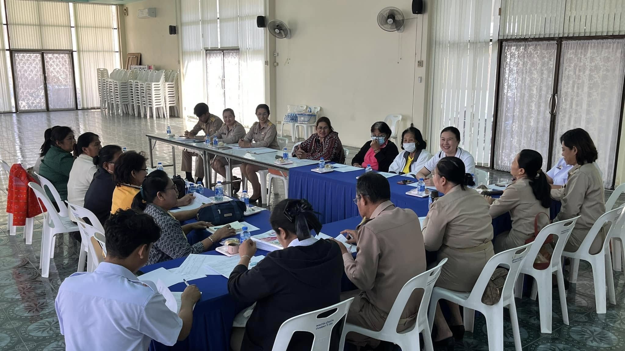 พช.สมุทรสงคราม ลงพื้นที่ติดตามการดำเนินงานกองทุนพัฒนาบทบาทสตรีของอำเภออัมพวา จังหวัดสมุทรสงคราม