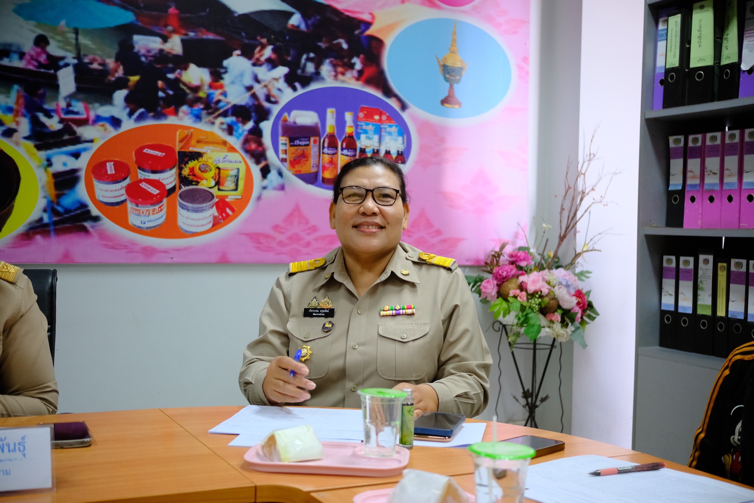 พช.สมุทรสงคราม ร่วมประชุมติดตามการดำเนินงานกองทุนพัฒนาบทบาทสตรีของอำเภอเมืองสมุทรสงคราม จังหวัดสมุทรสงคราม