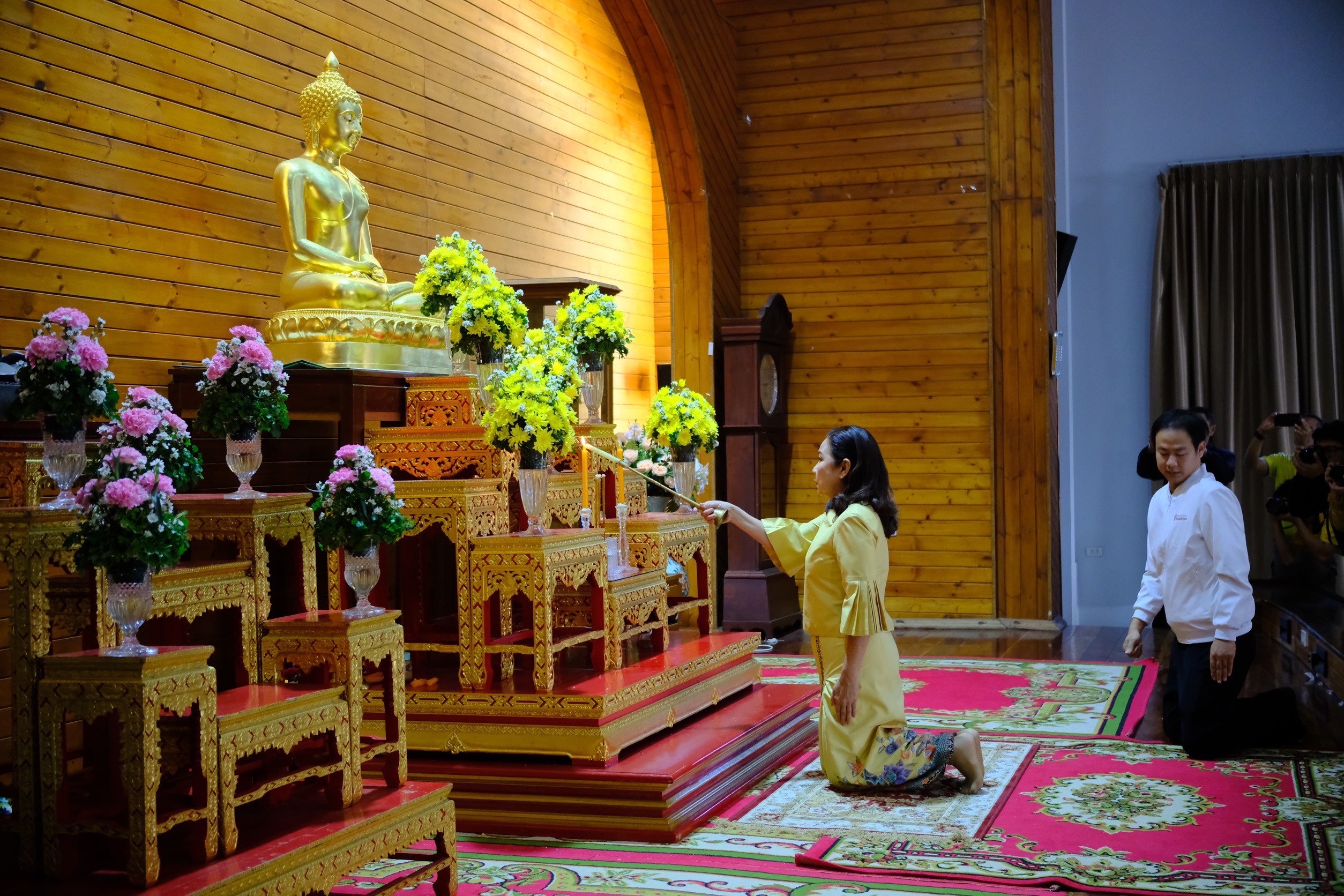 พช.สมุทรสงคราม ร่วมกิจกรรม “ชูธรรมนำชีวิต จังหวัดสมุทรสงคราม” ทำบุญตักบาตรวันธรรมสวนะ น้อมนำหลักธรรมมาใช้ในชีวิตประจำวัน