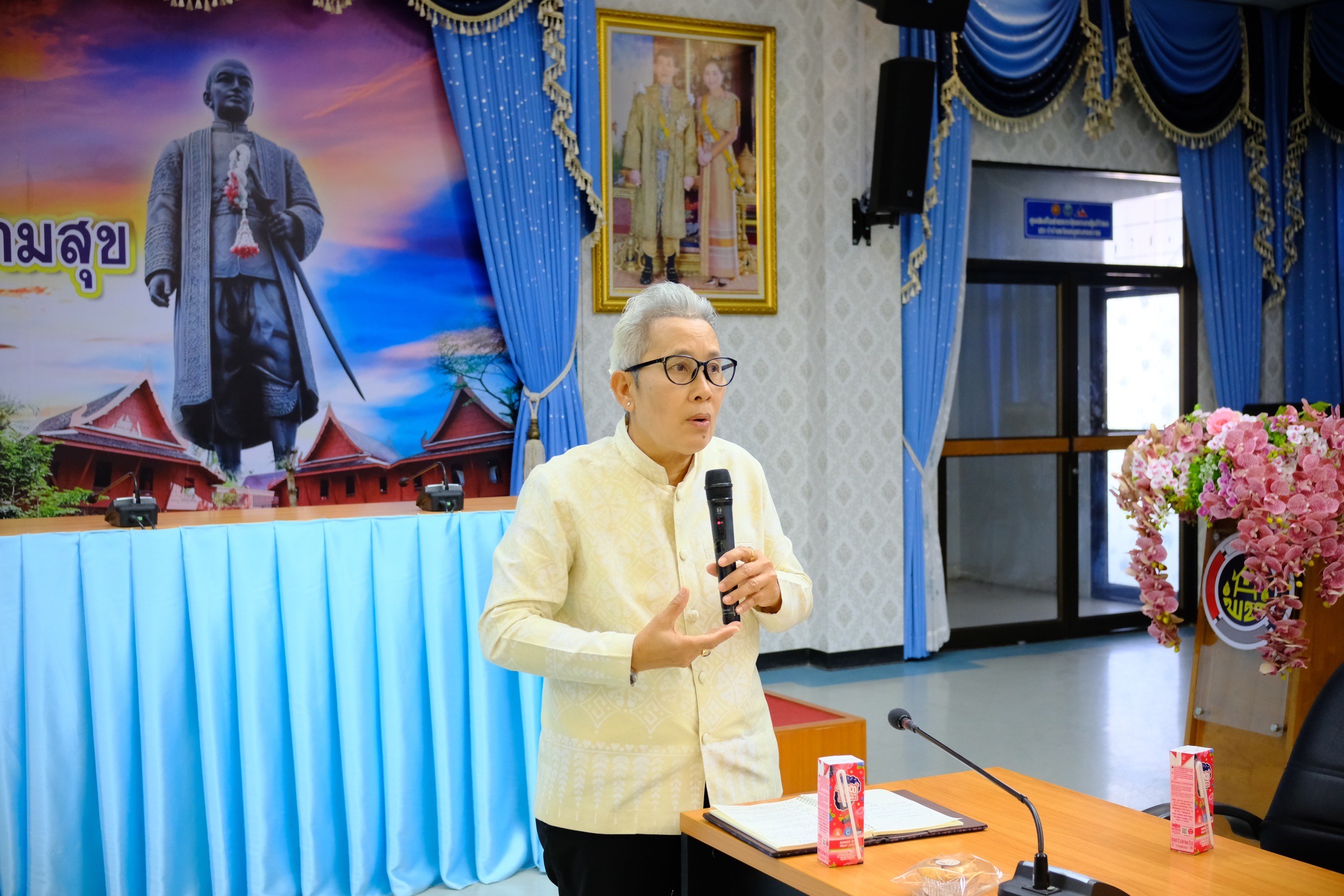 พช.สมุทรสงคราม จัดประชุมเชิงปฏิบัติการเสริมสร้างการบูรณาการกลไกขับเคลื่อนการขจัดความยากจน ระดับจังหวัด ประจำปีงบประมาณ 2568