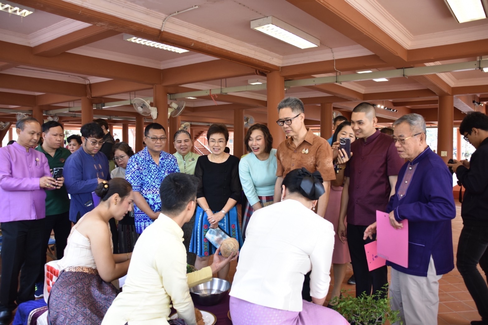พช.สมุทรสงคราม ร่วมกิจกรรรมการประกวดสำรับอาหารพื้นถิ่นหากินยาก สมุทรสงคราม