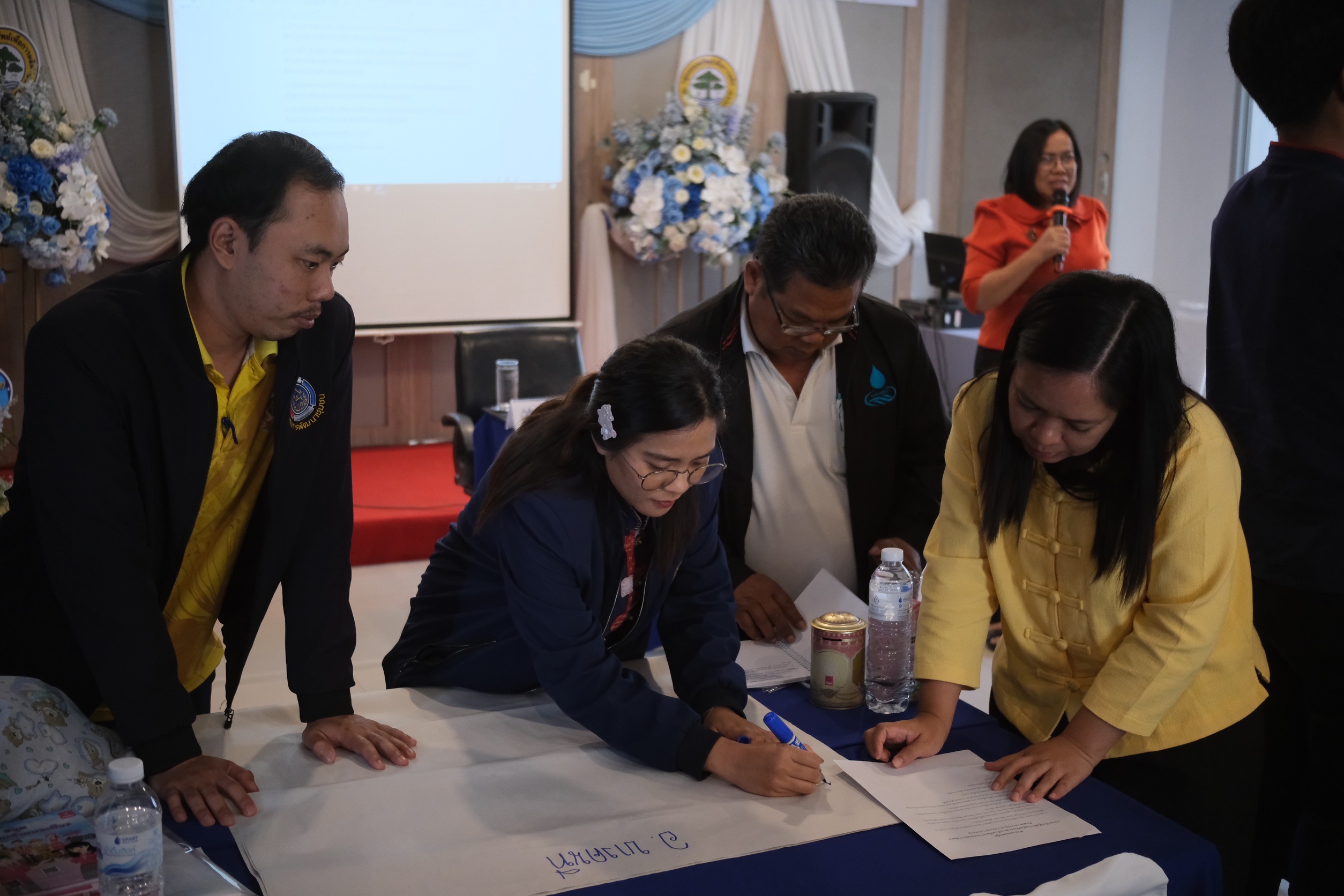 พช.สมุทรสงคราม ดำเนินการประชุมเชิงปฏิบัติการเสริมสร้างศักยภาพการขับเคลื่อนการออมและการพัฒนาทักษะทางการเงิน (Financial Literacy) ระดับจังหวัด