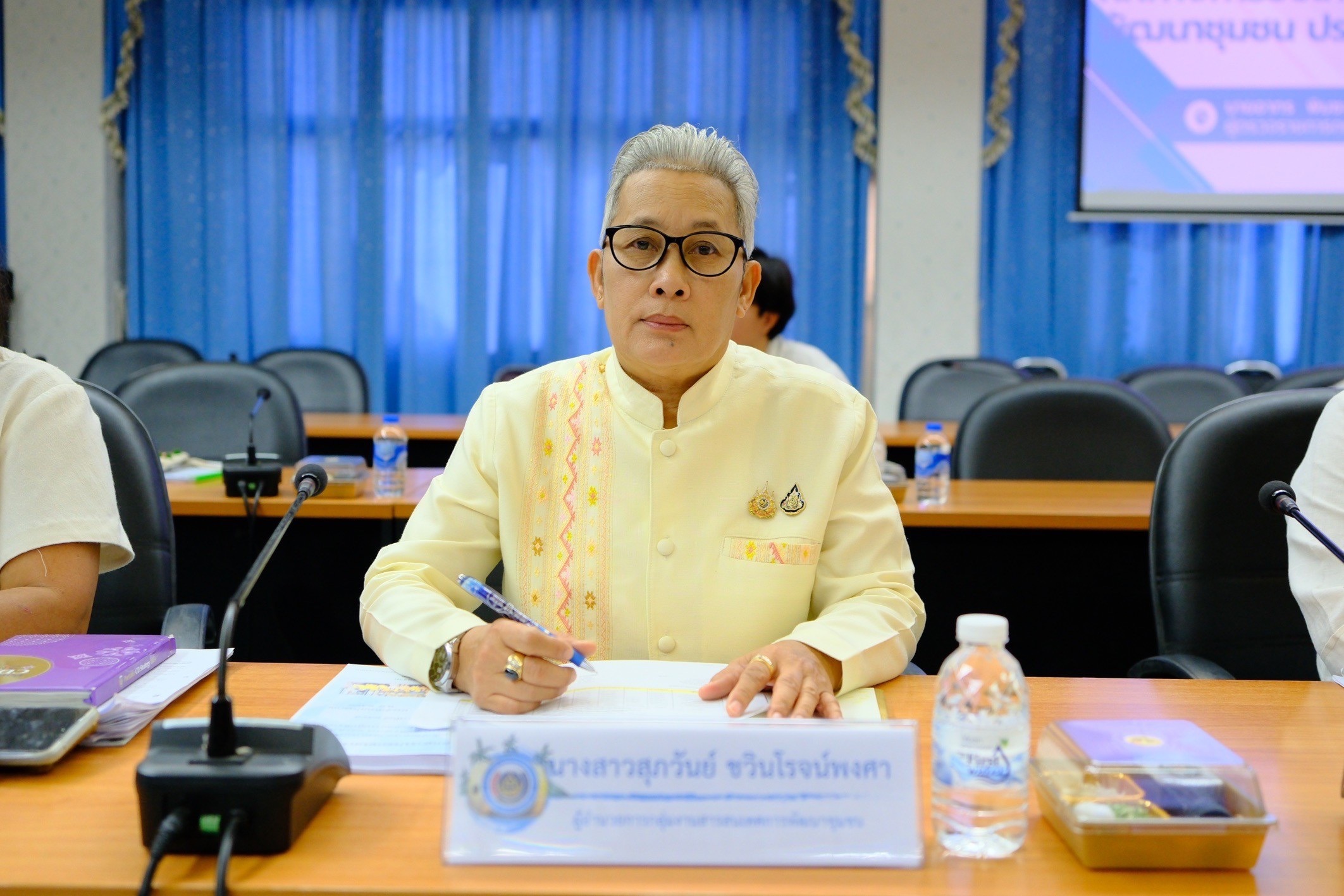 พช.สมุทรสงคราม ดำเนินประชุมเชิงปฏิบัติการการดำเนินงานตัวชี้วัดตามมาตรการปรับปรุงประสิทธิภาพในการปฏิบัติราชการ และตัวชี้วัดการประเมินผลการปฏิบัติราชการ กรมการพัฒนาชุมชนประจำปีงบประมาณ พ.ศ. 2568 และมอบนโยบายสำคัญของกรมการพัฒนาชุมชน