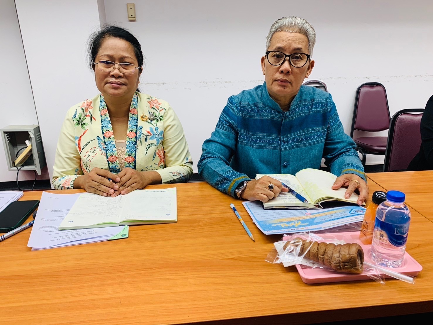 ผู้ตรวจราชการกระทรวงมหาดไทย และคณะ ร่วมประชุมตรวจติดตามข้อราชการในเขตพื้นที่จังหวัดสมุทรสงคราม