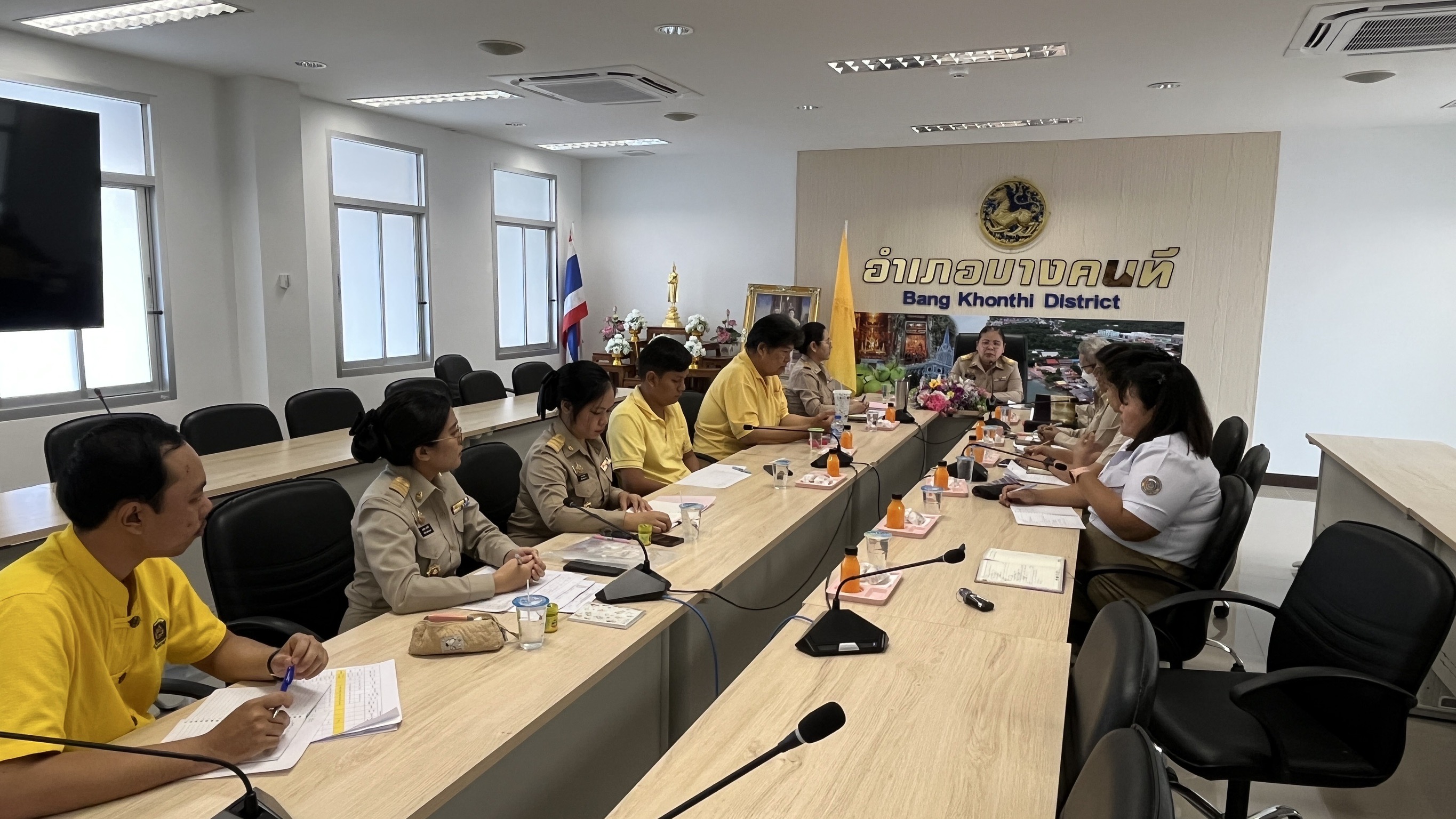 พช.สมุทรสงคราม ลงพื้นที่สนับสนุนติดตาม การดำเนินงานพัฒนาชุมชน ในไตรมาสที่ 2 ประจำปีงบประมาณ 2568