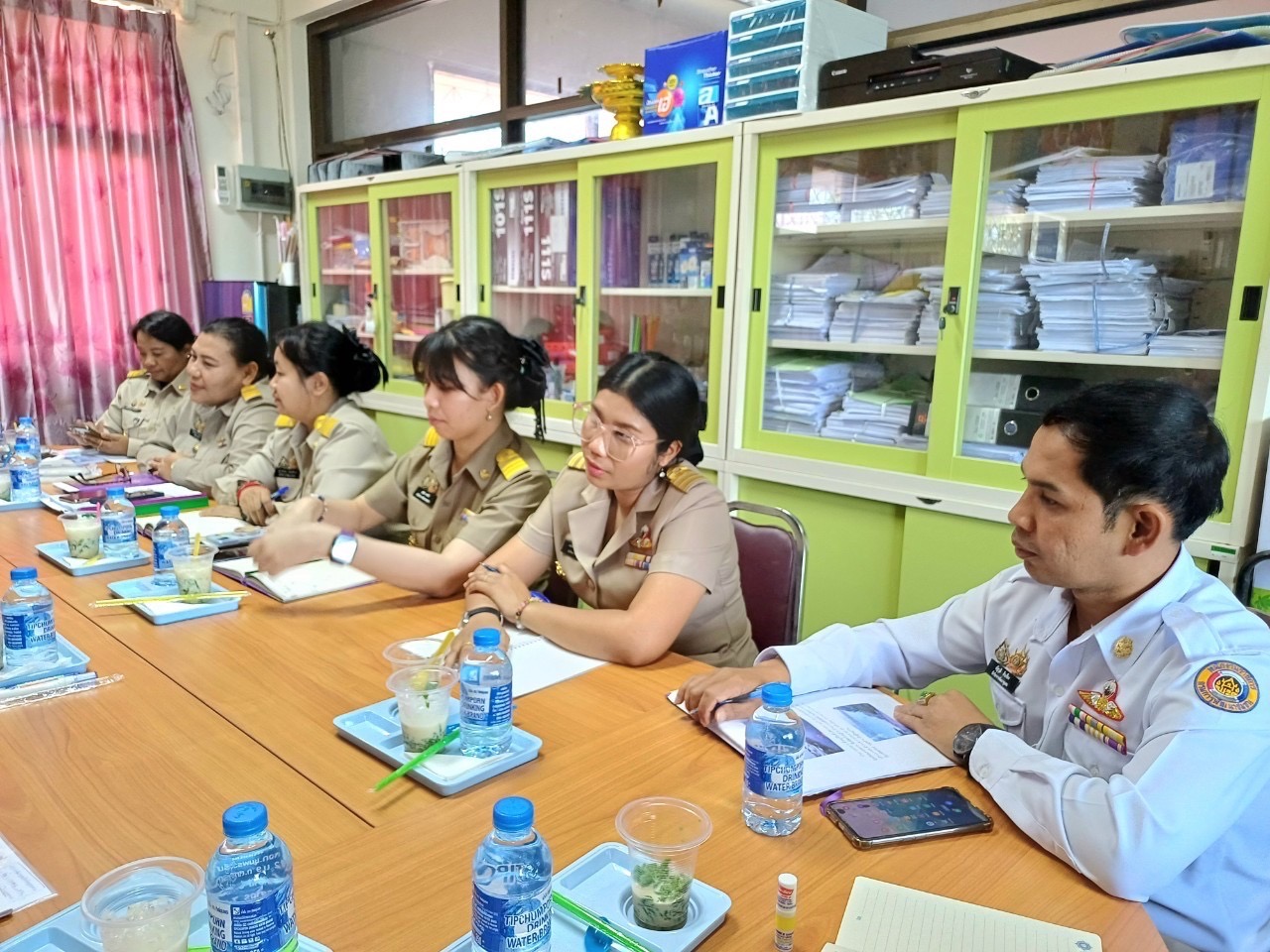 พช.สมุทรสงคราม ลงพื้นที่สนับสนุนติดตาม การดำเนินงานพัฒนาชุมชน ในไตรมาสที่ 2 ประจำปีงบประมาณ 2568