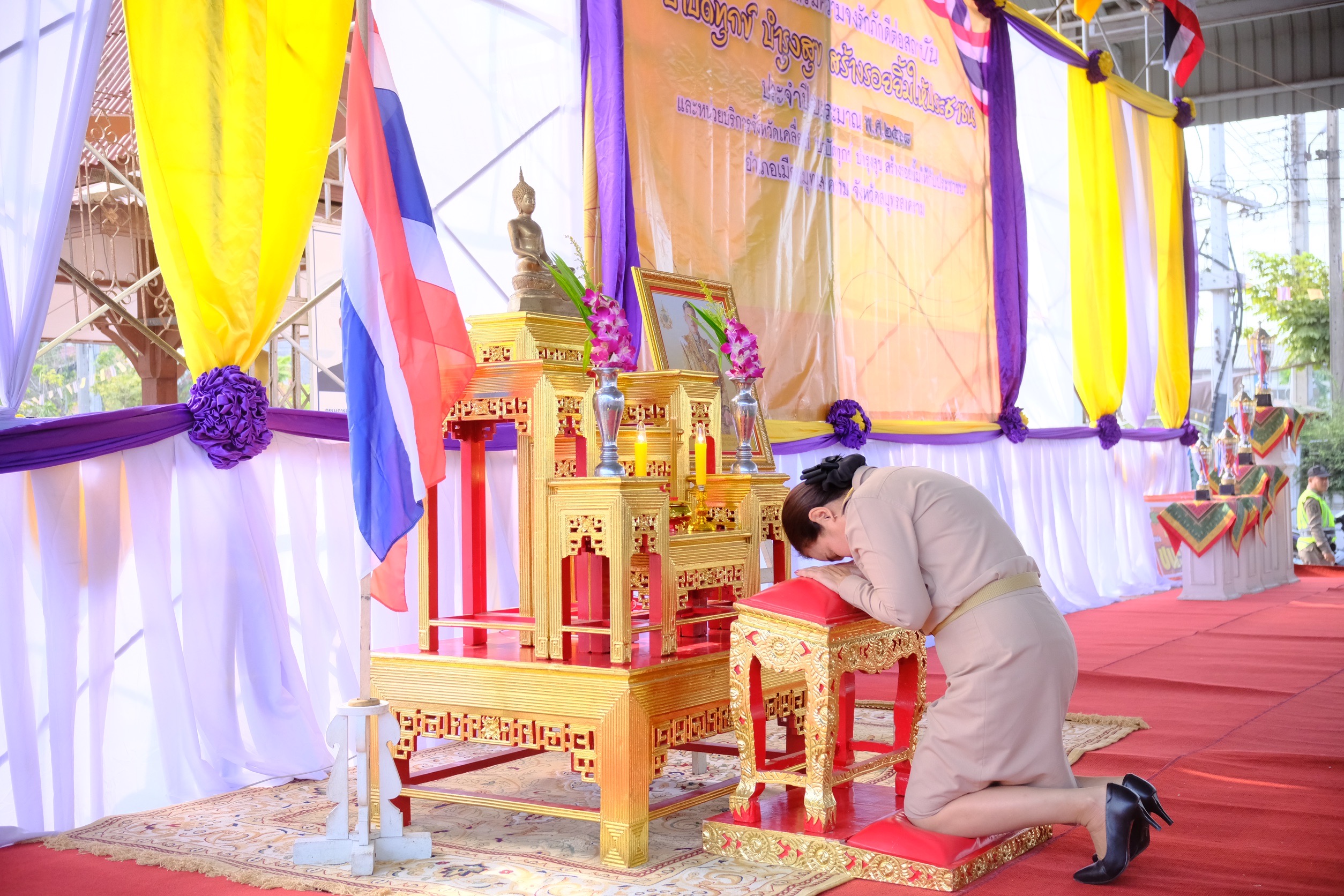 พช.สมุทรสงคราม ร่วมโครงการเสริมสร้างความจงรักภักดีต่อสถาบัน บำบัดทุกข์ บำรุงสุข สร้างรอยยิ้มให้ประชาชน ประจำปีงบประมาณ พ.ศ. 2568 และหน่วยบริการจังหวัดสมุทรสงครามเคลื่อนที่ “บำบัดทุกข์ บำรุงสุข สร้างรอยยิ้มให้ประชาชน”