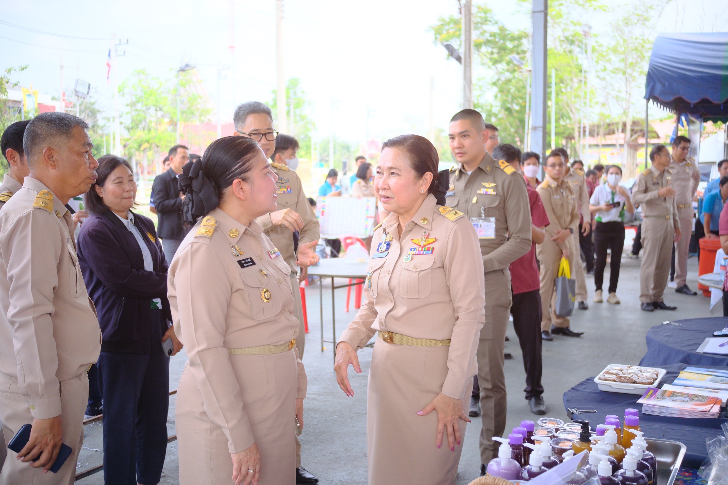 พช.สมุทรสงคราม ร่วมโครงการเสริมสร้างความจงรักภักดีต่อสถาบัน บำบัดทุกข์ บำรุงสุข สร้างรอยยิ้มให้ประชาชน ประจำปีงบประมาณ พ.ศ. 2568 และหน่วยบริการจังหวัดสมุทรสงครามเคลื่อนที่ “บำบัดทุกข์ บำรุงสุข สร้างรอยยิ้มให้ประชาชน”