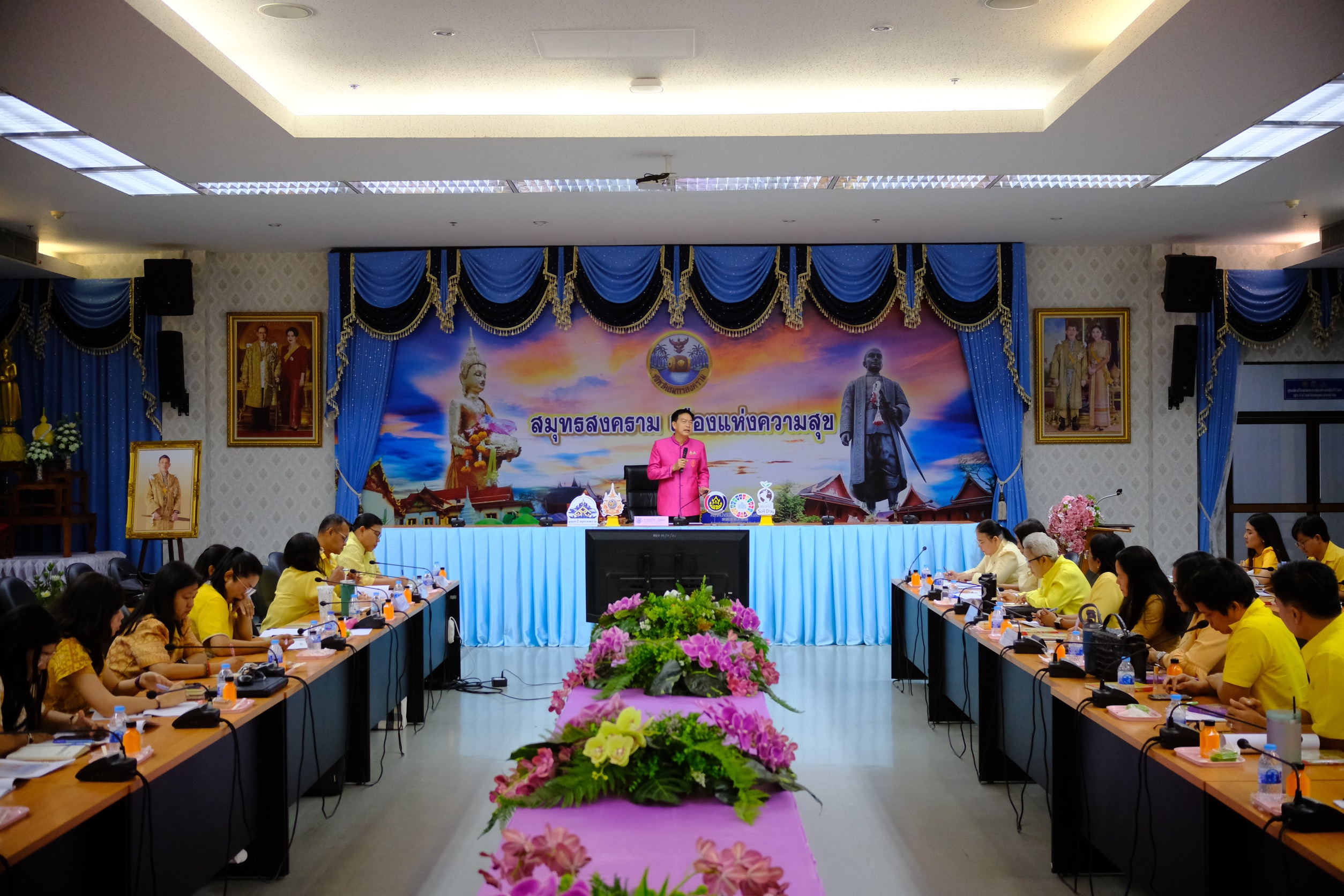 พช.สมุทรสงคราม จัดโครงการ 1 บุคลากร 1 นวัตกรรมการทำงาน (One Person One Innovation – OPOI) กิจกรรมประชุมเชิงปฏิบัติการจุดประกายความคิด สร้างสรรค์ นวัตกรรมการทำงานของบุคลากรสำนักงานพัฒนาชุมชนจังหวัดสมุทรสงคราม