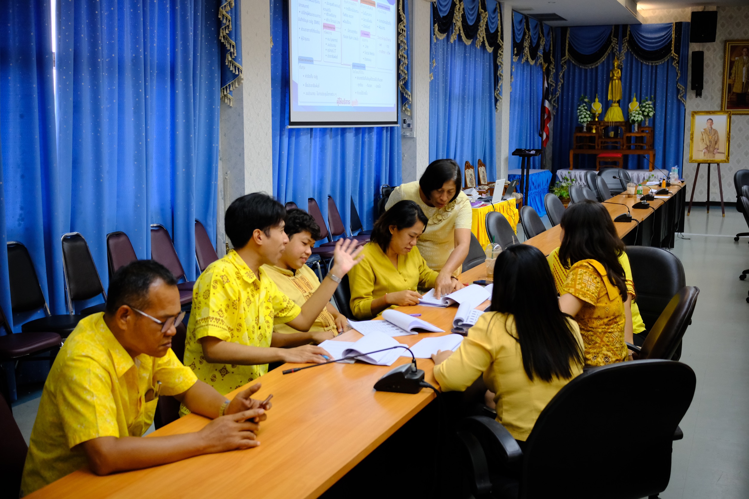 พช.สมุทรสงคราม จัดโครงการ 1 บุคลากร 1 นวัตกรรมการทำงาน (One Person One Innovation – OPOI) กิจกรรมประชุมเชิงปฏิบัติการจุดประกายความคิด สร้างสรรค์ นวัตกรรมการทำงานของบุคลากรสำนักงานพัฒนาชุมชนจังหวัดสมุทรสงคราม